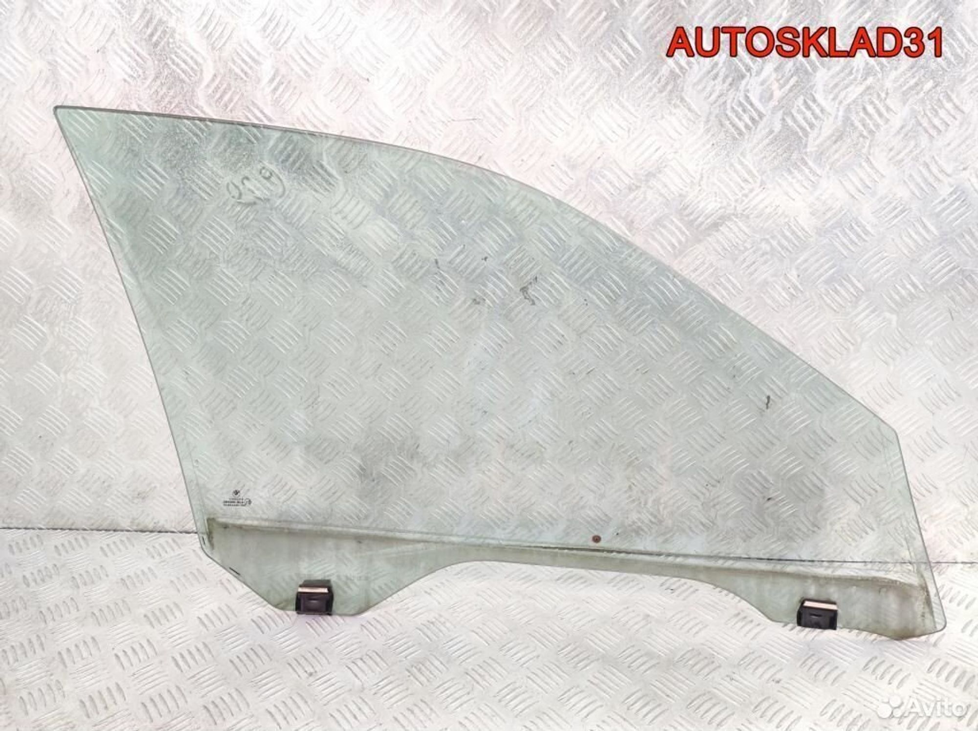 Стекло двери передней левой BMW E39 51328159169, 1300 рублей, Дубовое