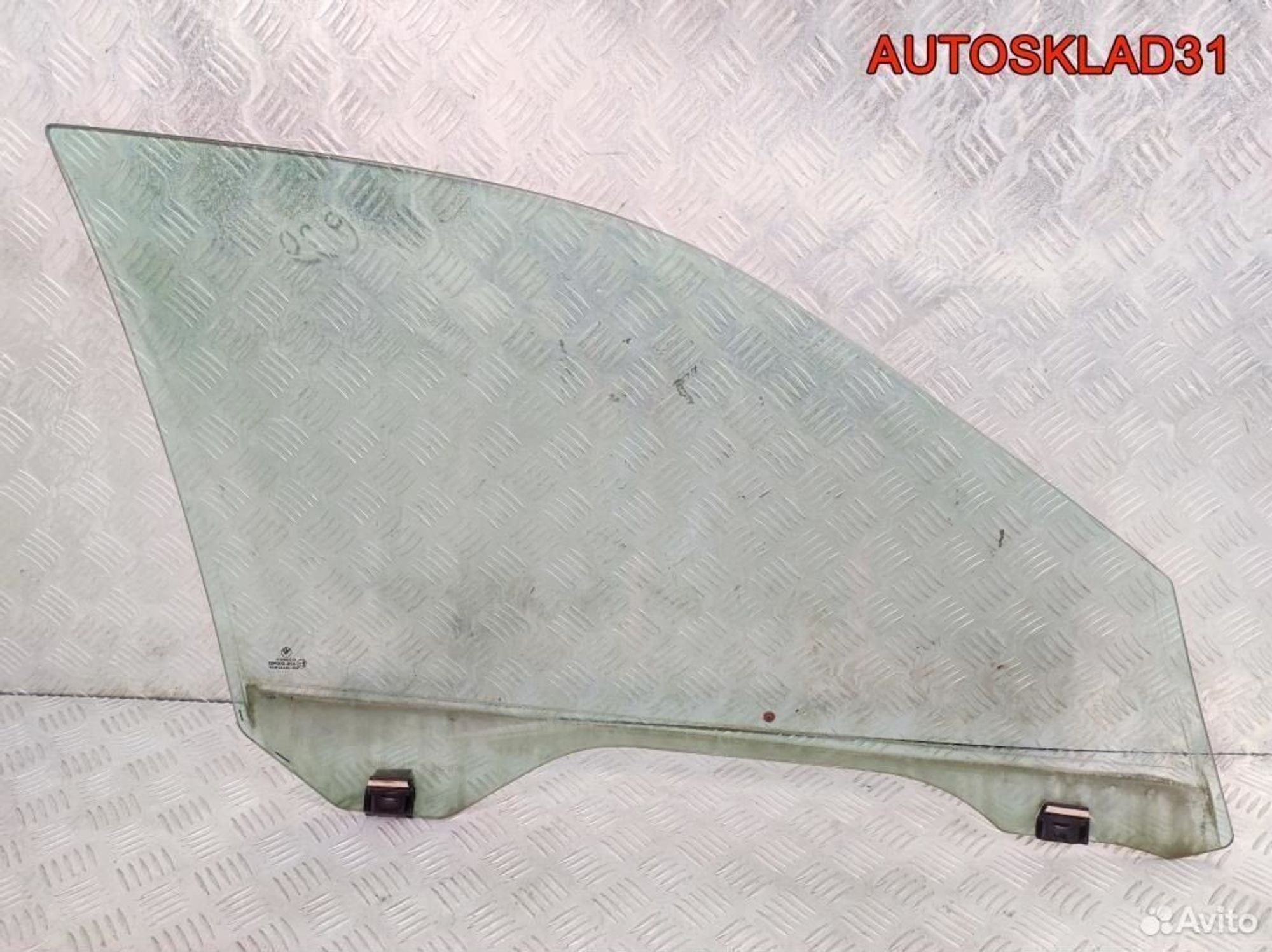 Стекло двери передней левой BMW E39 51328159169, 1300 рублей, Дубовое