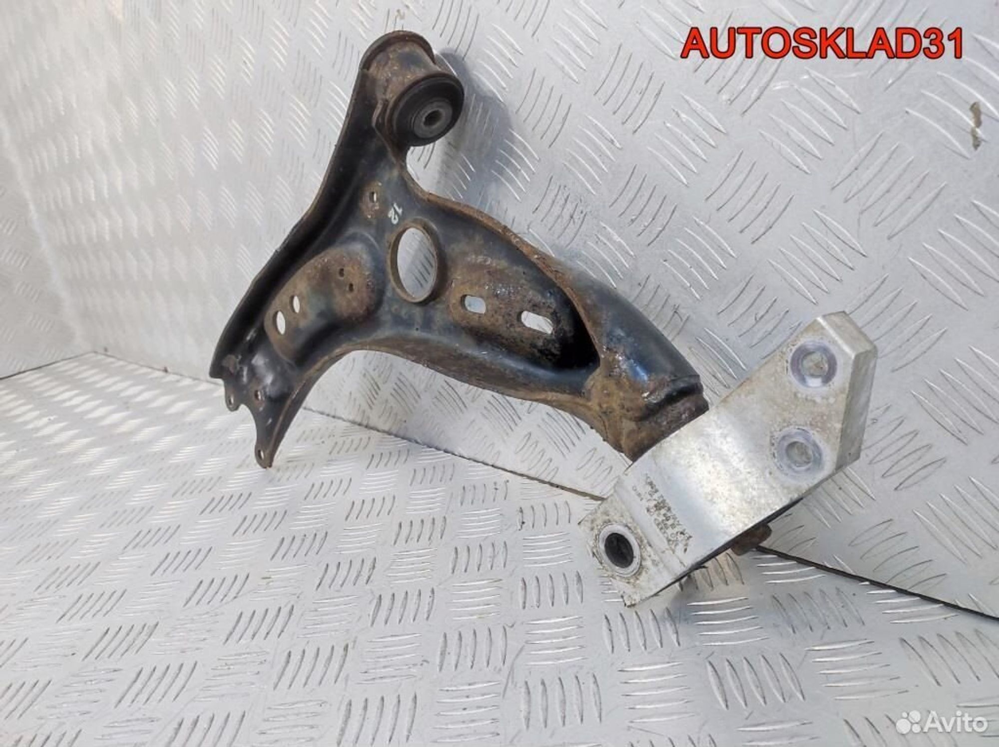 Рычаг передний правый VW Golf 5 1K0407152BC, 1700 рублей, Дубовое