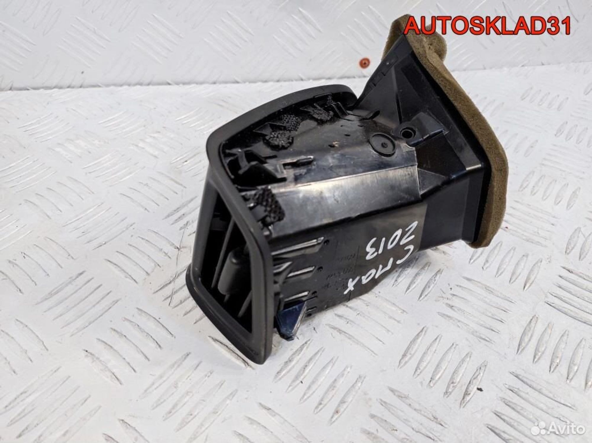 Дефлектор воздушный Ford C-MAX AM51R018B09BHW, 900 рублей, Дубовое