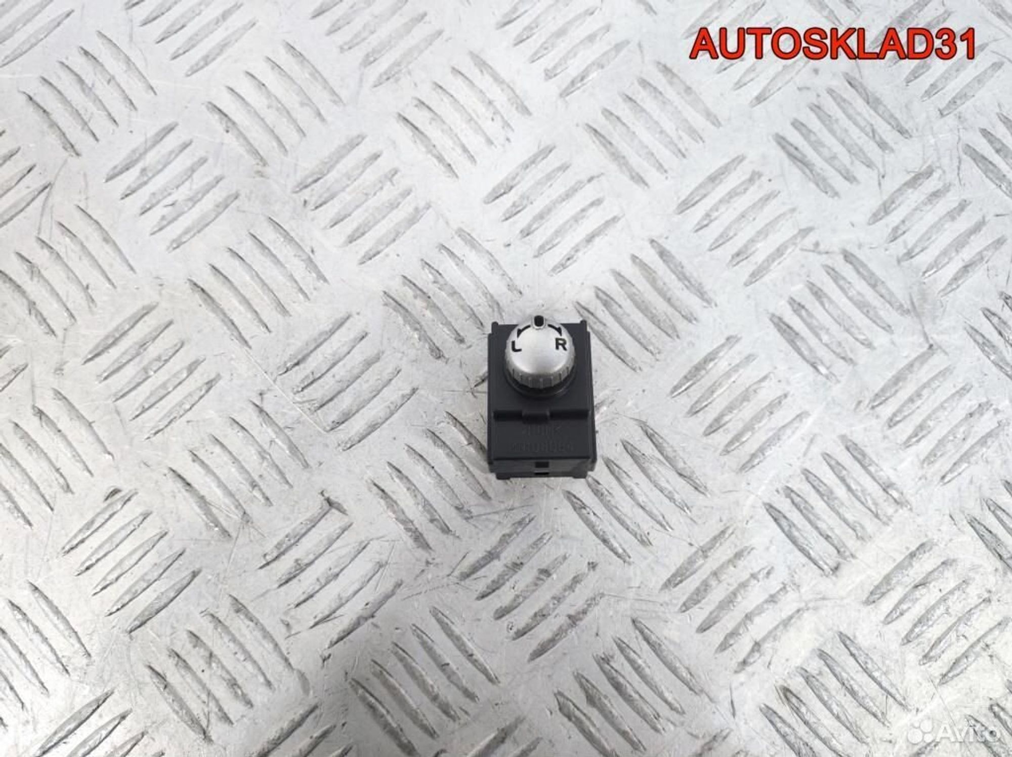 Переключатель регулировки зеркала Mitsubishi Colt, 600 рублей, Дубовое