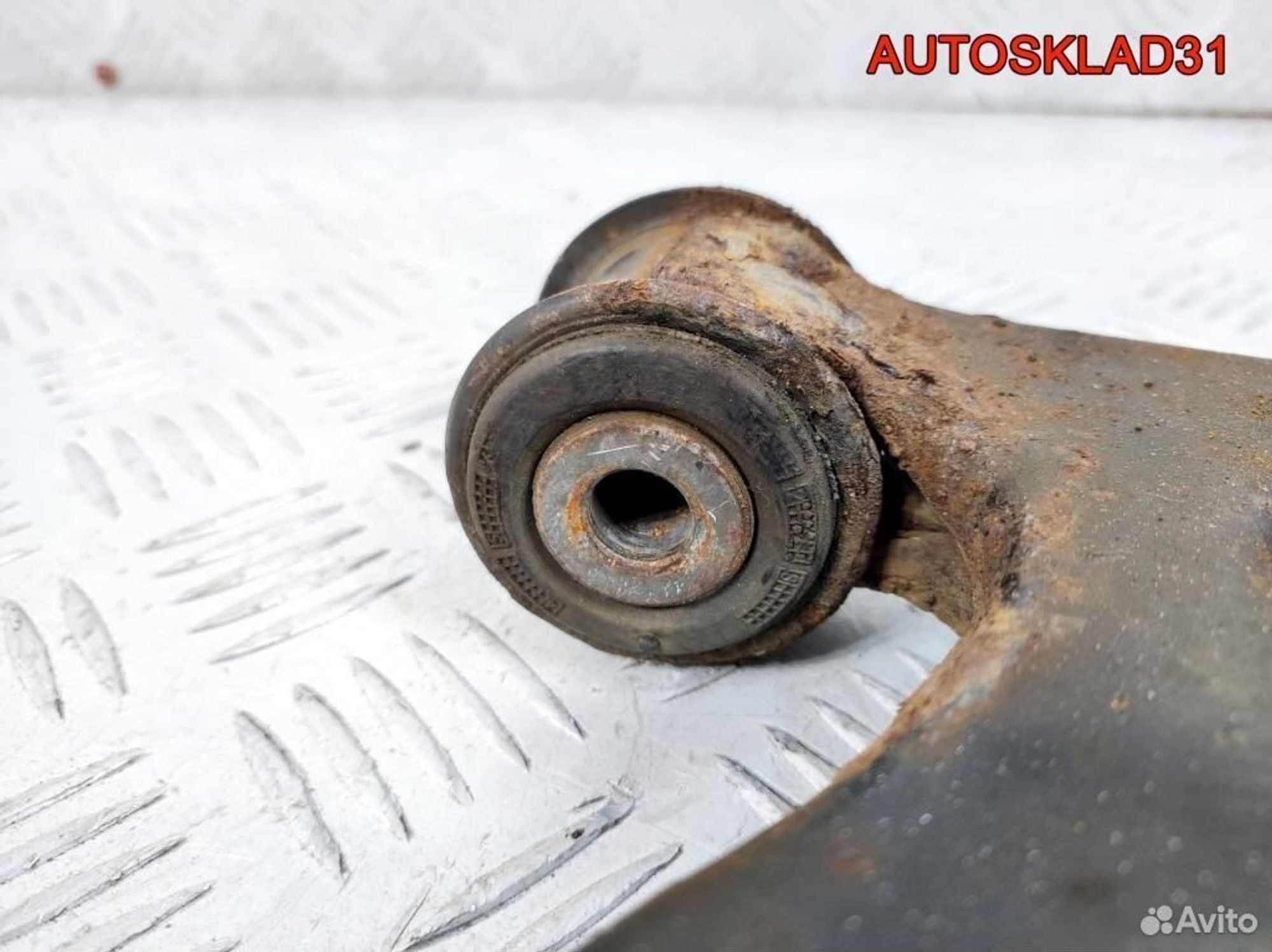 Рычаг передний правый Ford Fusion 1212807, 1700 рублей, Дубовое