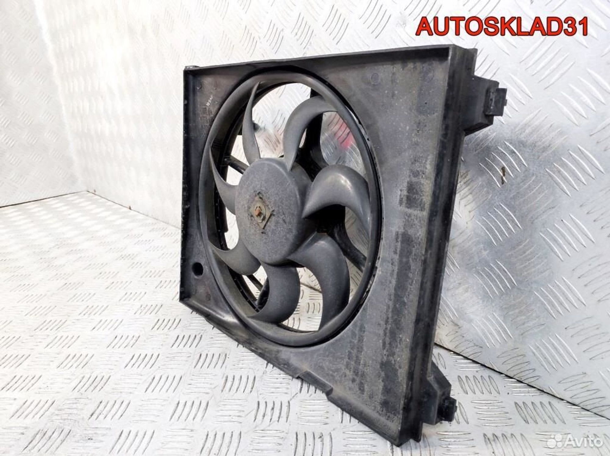 Вентилятор радиатора Hyundai Trajet 977303A160, 2600 рублей, Дубовое
