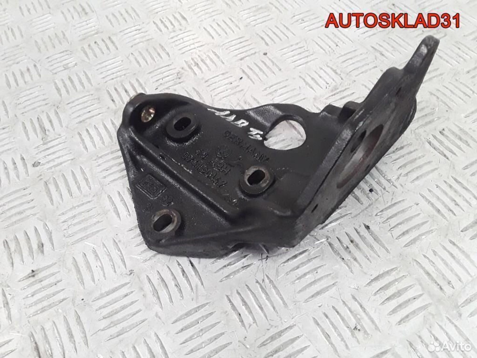 Кронштейн тнвд VW Transporter T4 2.4 AAB 074130147, 1300 рублей, Дубовое