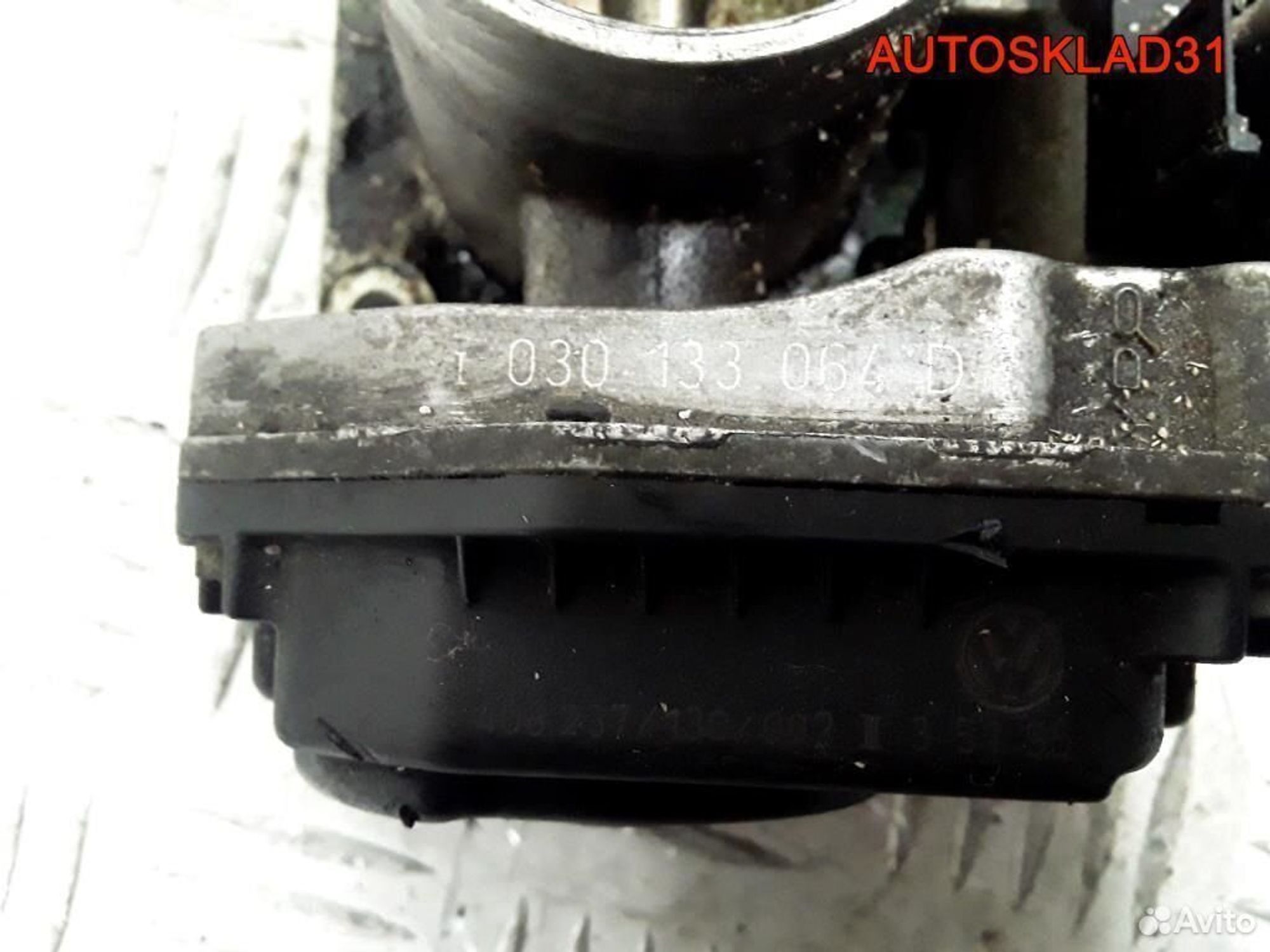 Заслонка дроссельная VW Golf 3 1.4 AEX 030133064D, 3300 рублей, Дубовое