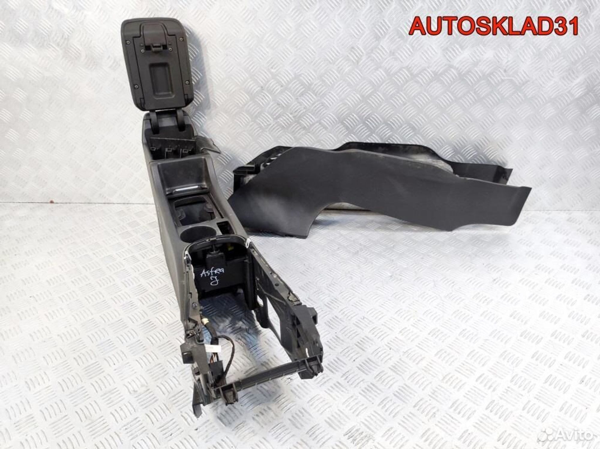 Подлокотник с консолью Opel Astra J 13258342, 5700 рублей, Дубовое