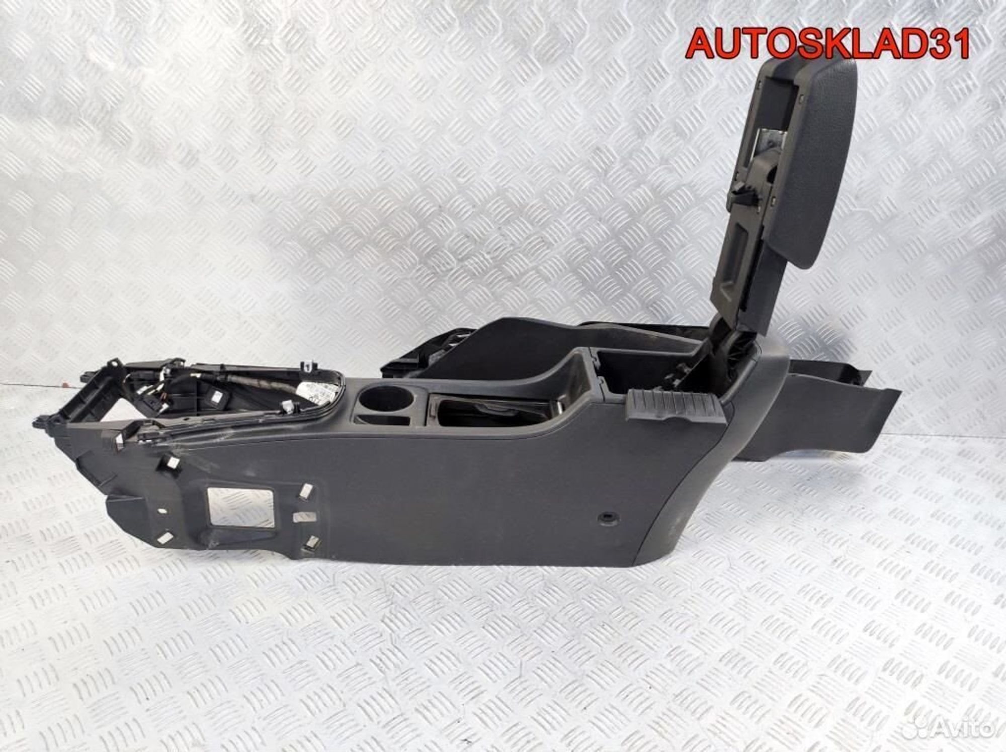 Подлокотник с консолью Opel Astra J 13258342, 5700 рублей, Дубовое