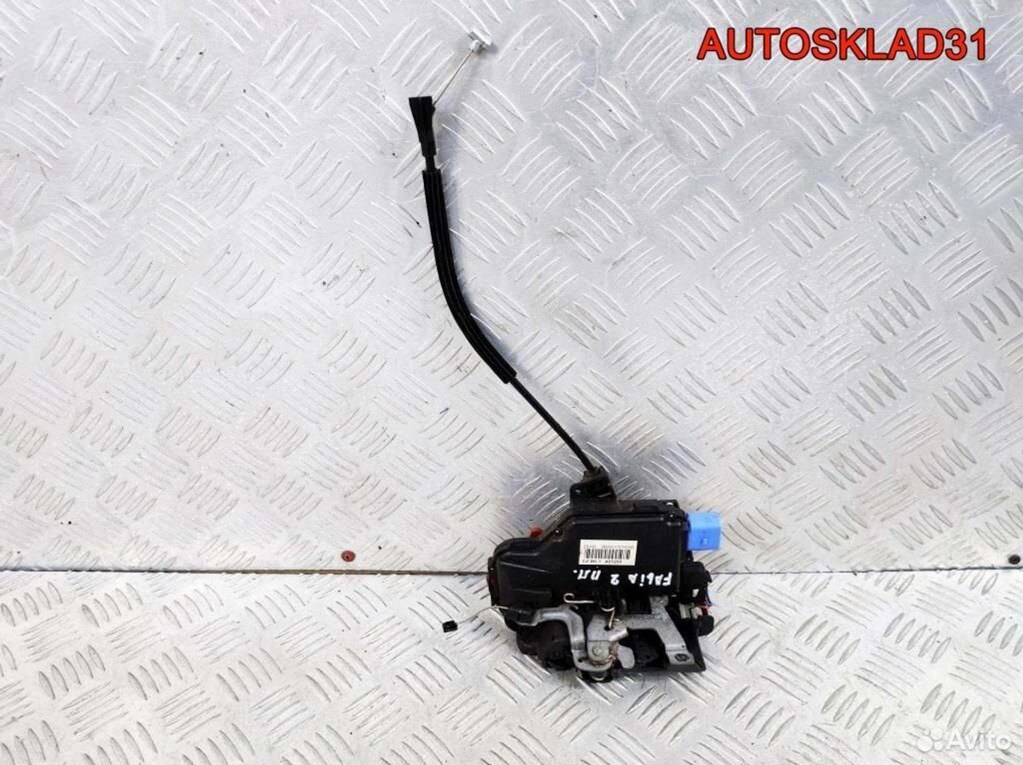 Замок двери передней правой Skoda Fabia 2, 2600 рублей, Дубовое