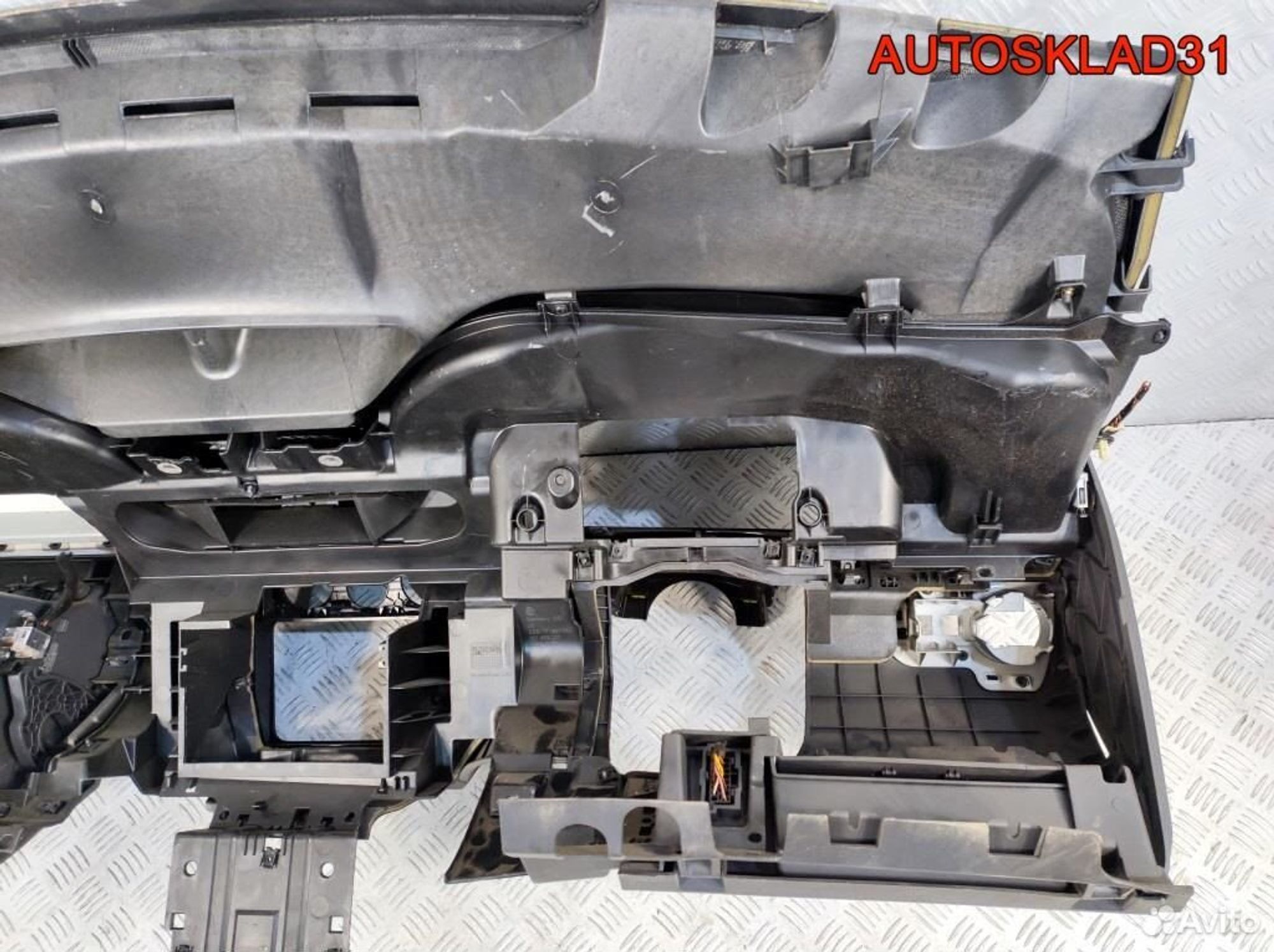 Торпедо Голое Volkswagen Touran 1T1857001, 9000 рублей, Дубовое