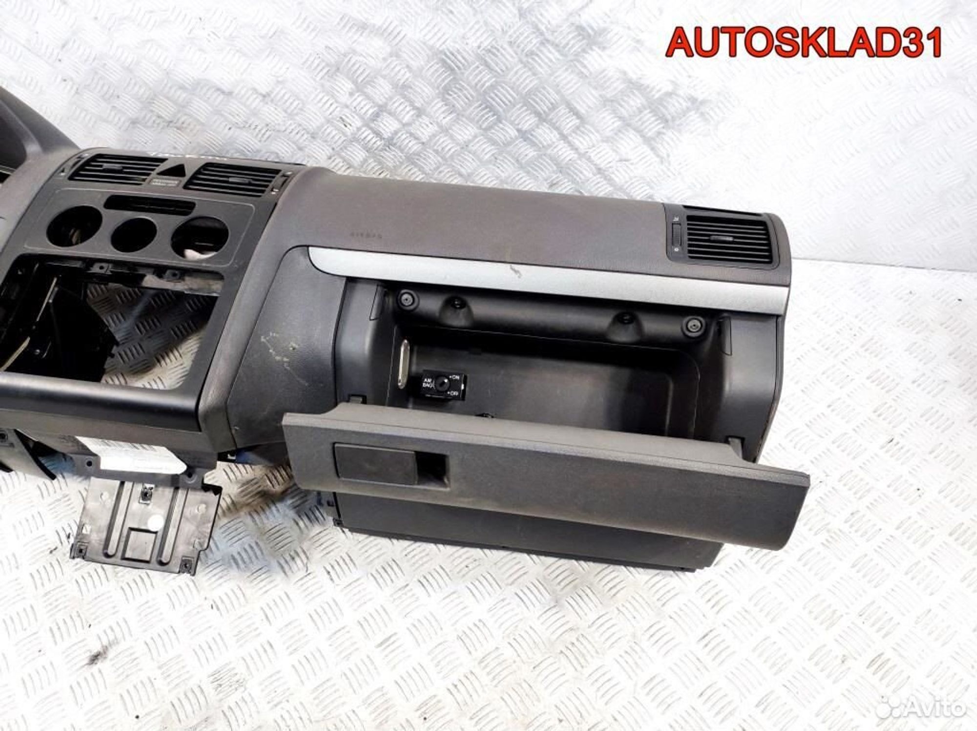 Торпедо Голое Volkswagen Touran 1T1857001, 9000 рублей, Дубовое