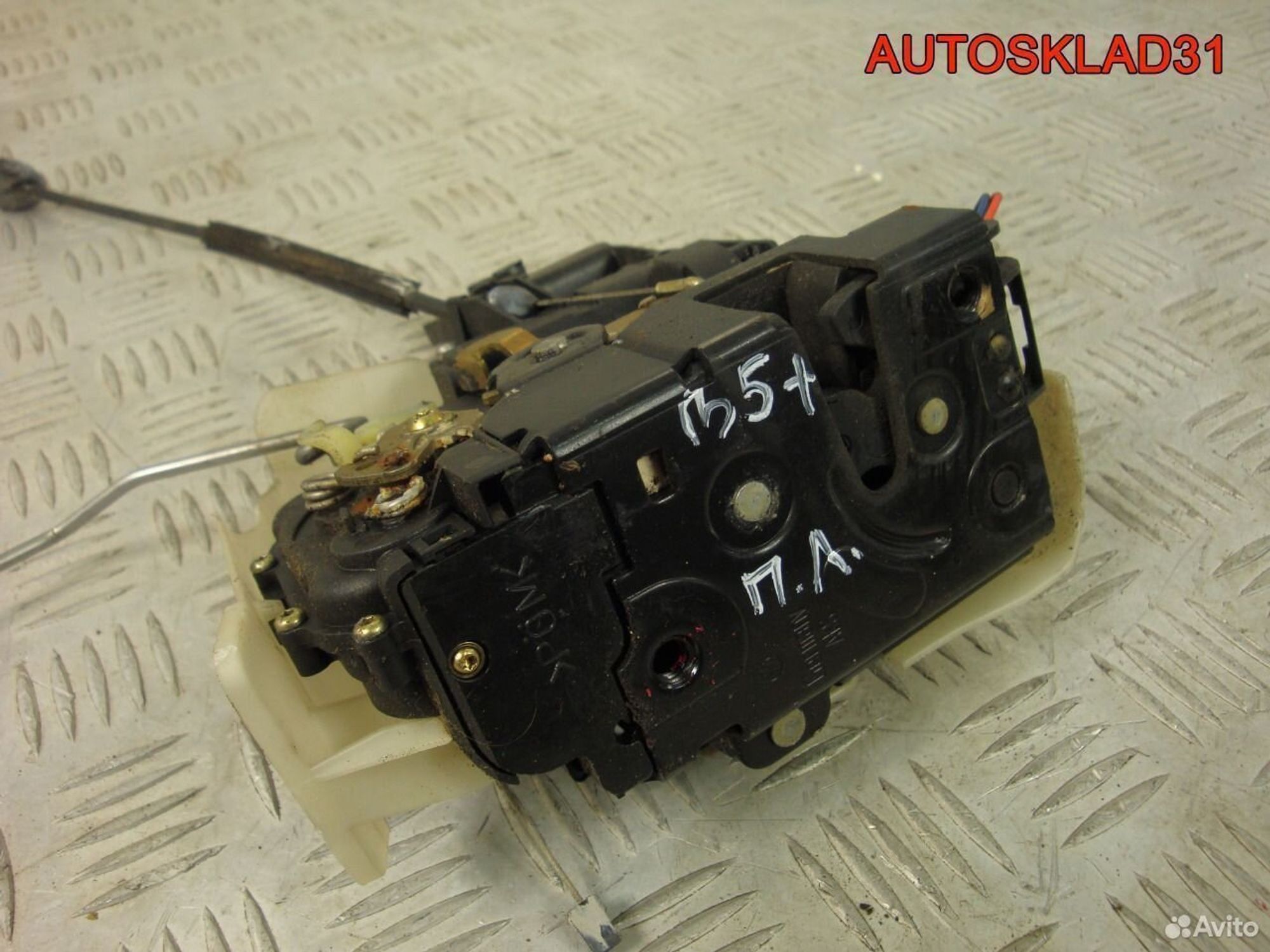 Замок двери передней левой VW Passat B5 3B2837015L, 3200 рублей, Дубовое