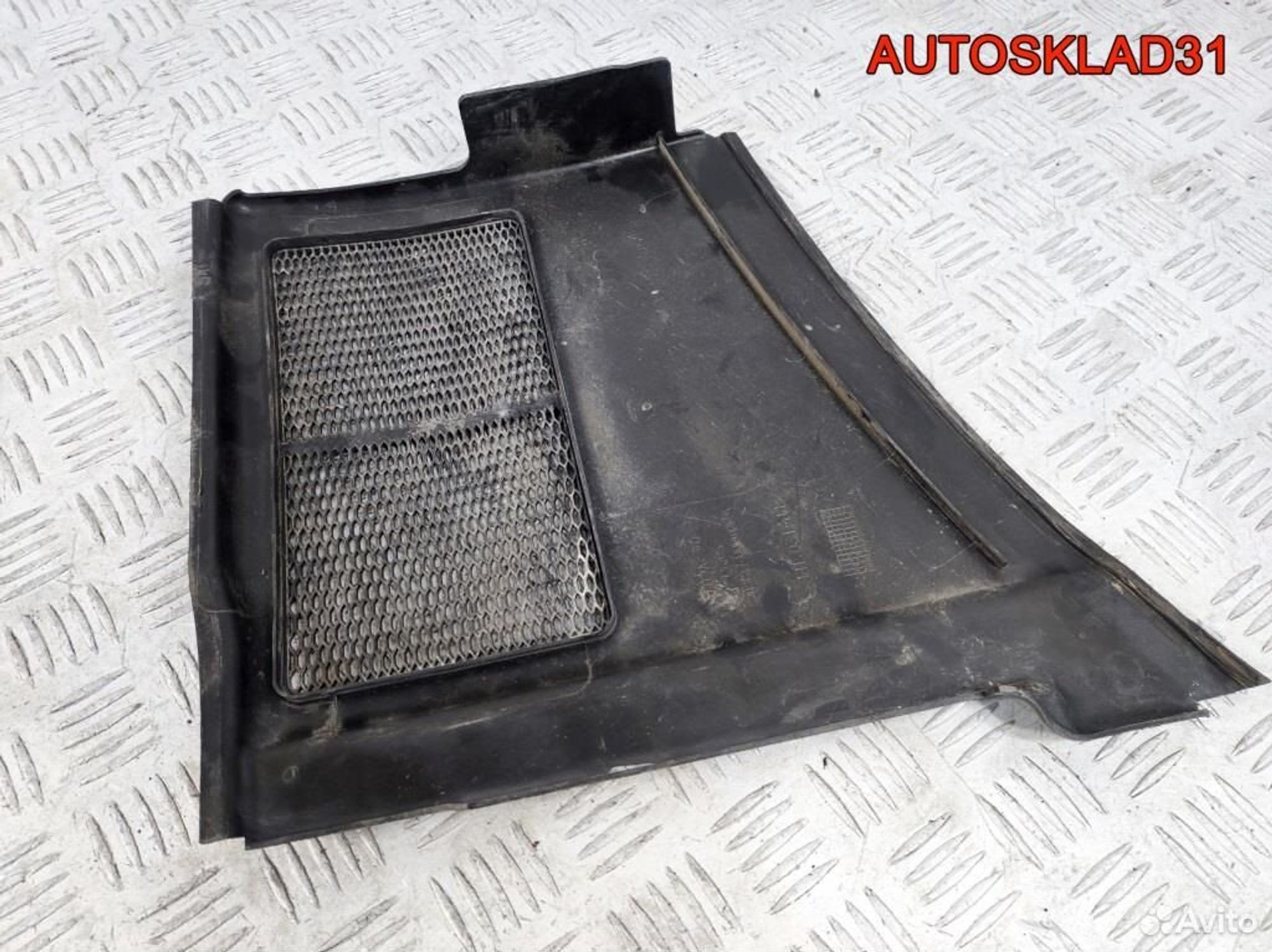 Решетка стеклоочистителя Audi A4 B6 8E1819447A, 900 рублей, Дубовое