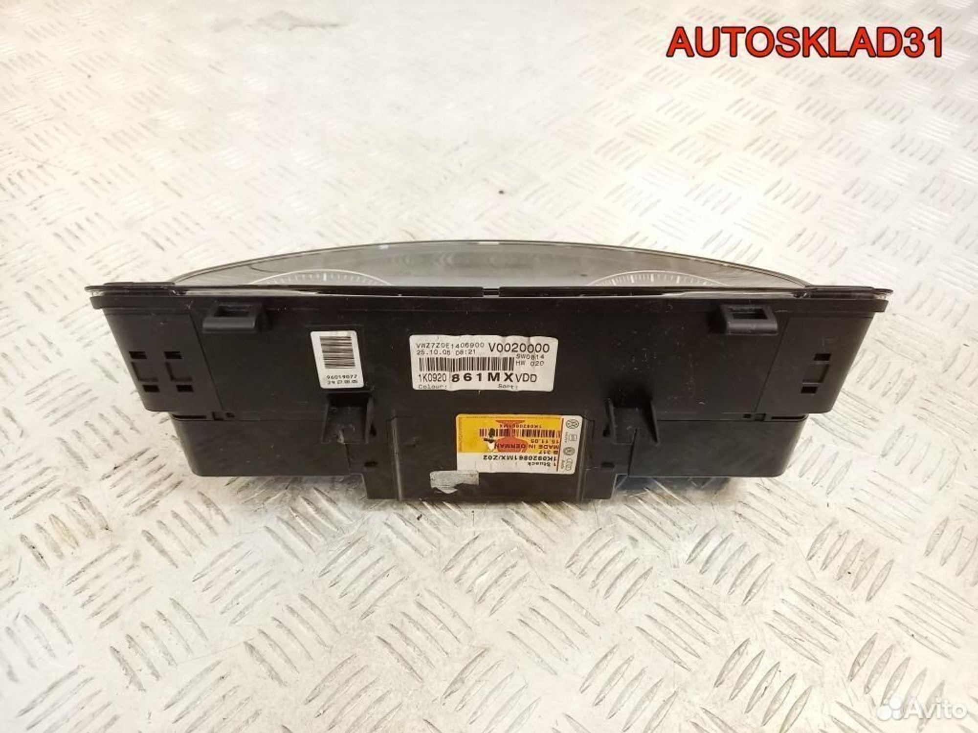 Панель приборов Volkswagen Golf Plus 1K0920861MX, 2800 рублей, Дубовое