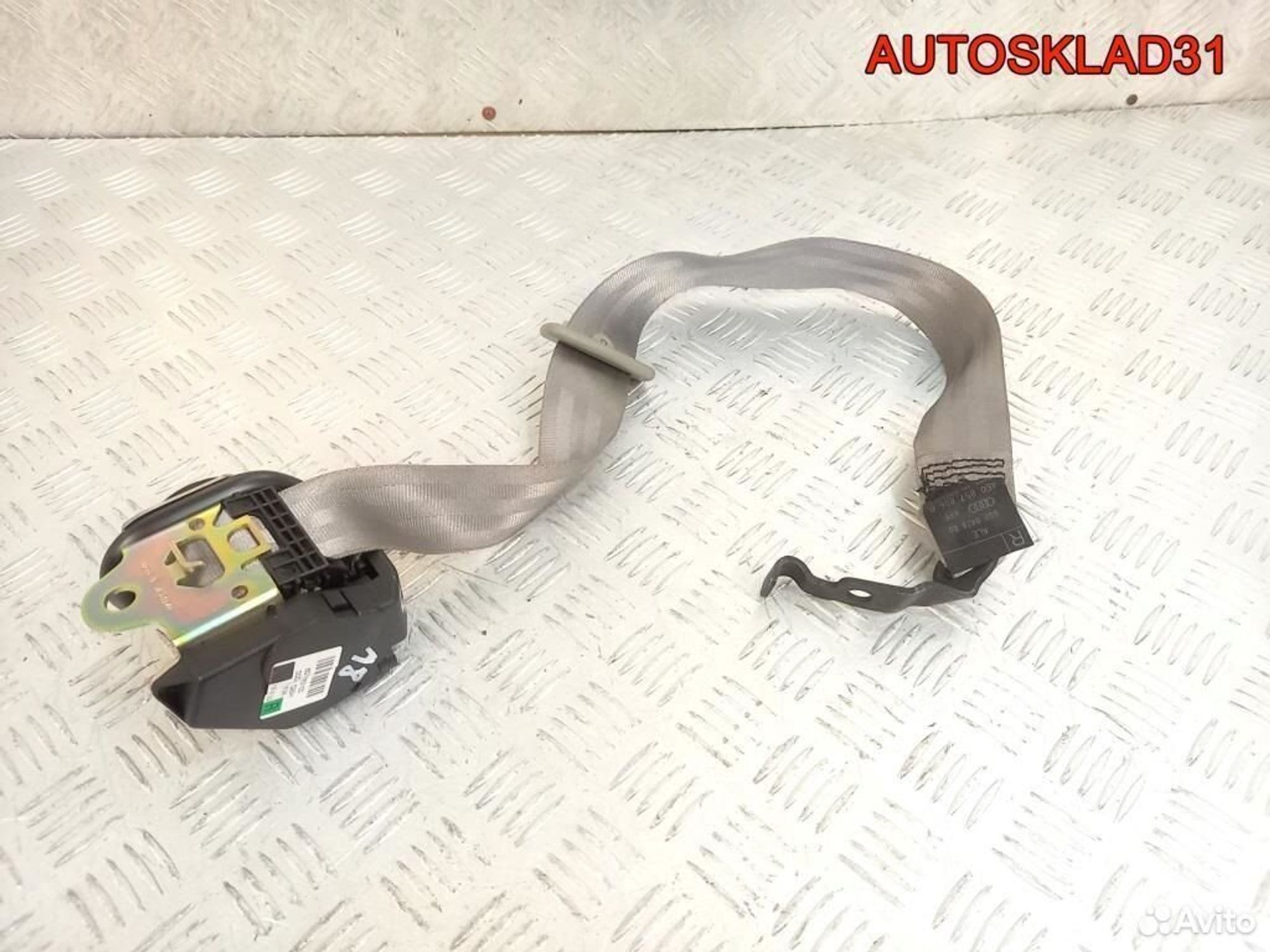 Ремень безопасности задний правый Audi A8 D3, 1100 рублей, Дубовое