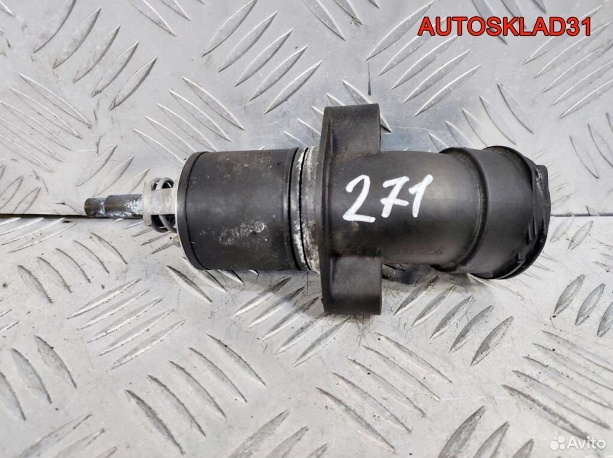 Корпус термостата Mercedes Benz W203 A2712001256, 1700 рублей, Дубовое