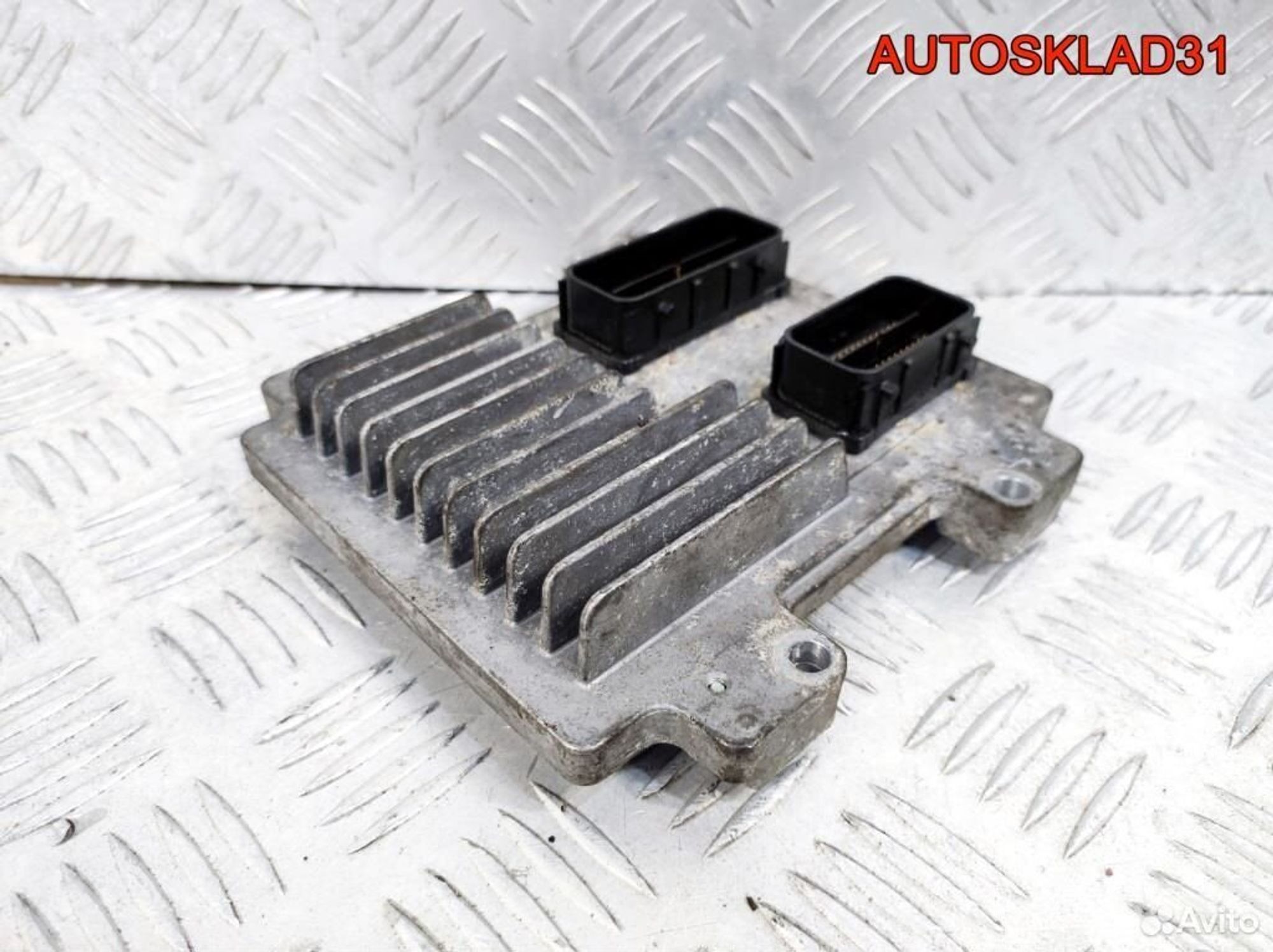 Блок эбу Opel Astra J A16XER 12639891 Бензин, 4100 рублей, Дубовое