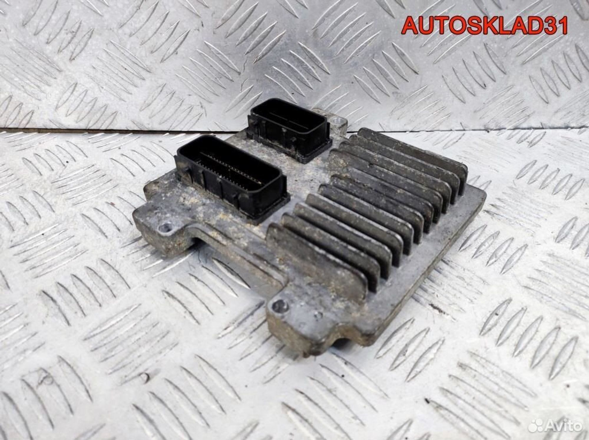 Блок эбу Opel Astra J A16XER 12639891 Бензин, 4100 рублей, Дубовое