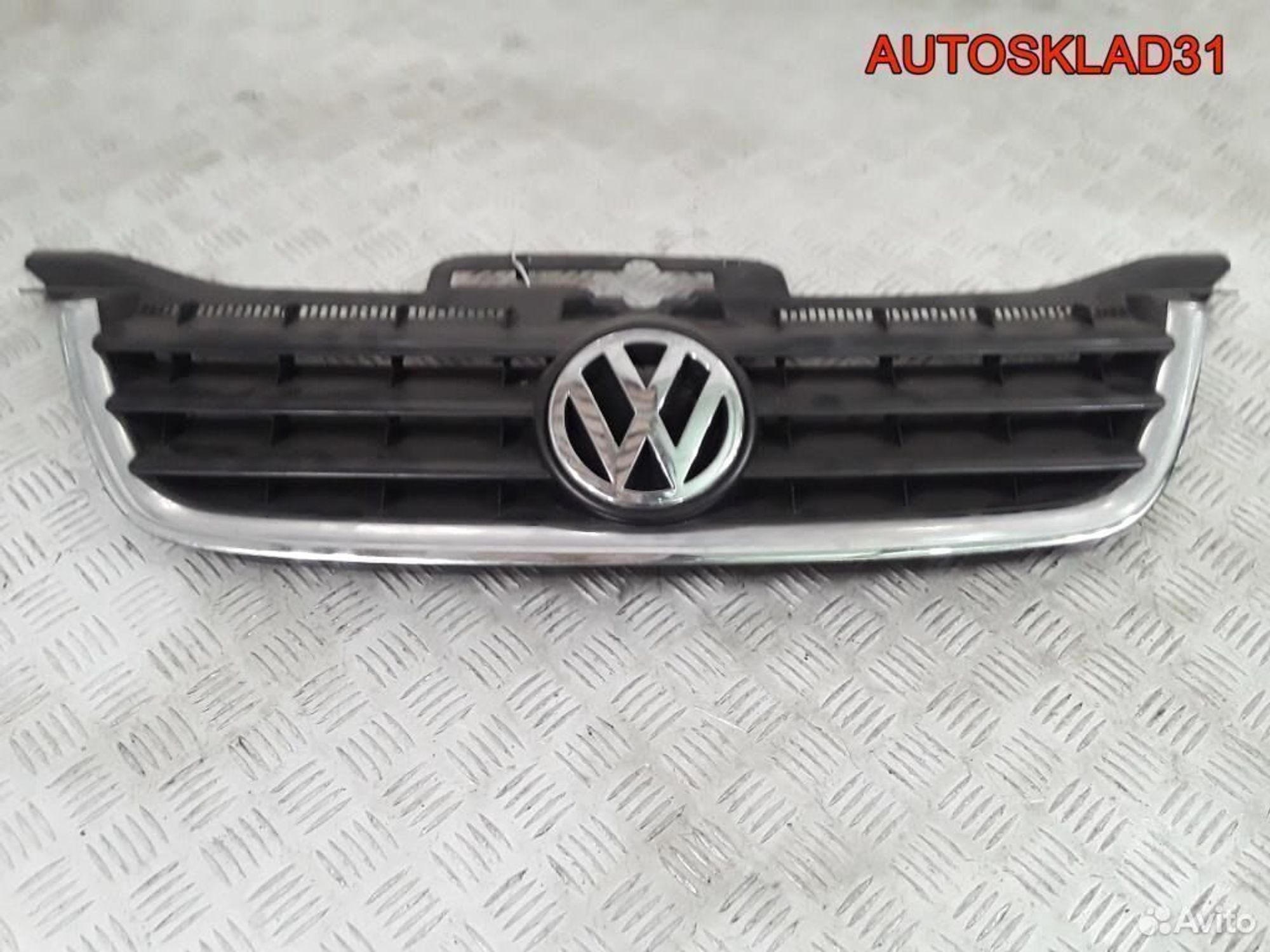 Решетка радиатора Volkswagen Touran 1T0853651, 4100 рублей, Дубовое