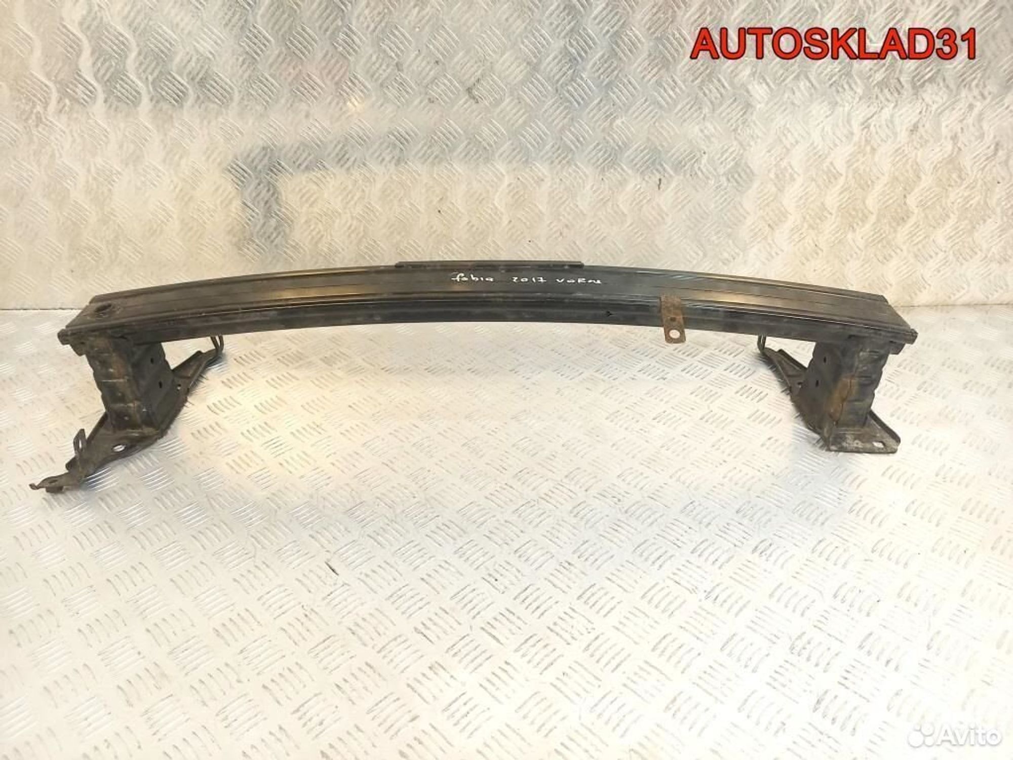 Усилитель переднего бампера Skoda Fabia 6V0807109B, 4500 рублей, Дубовое