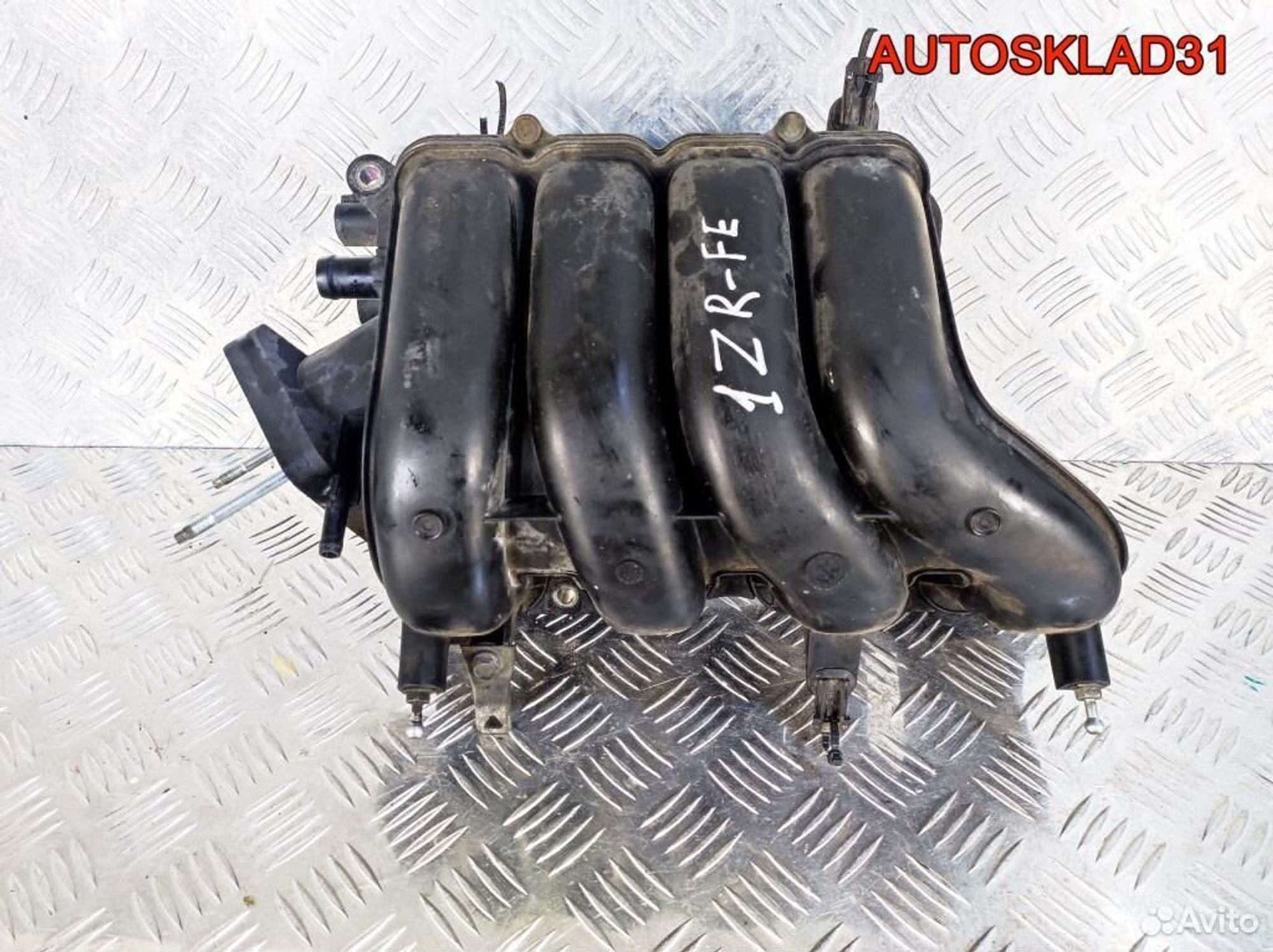 Коллектор впускной Toyota Corolla E150 1.6 1ZR-FE, 4100 рублей, Дубовое