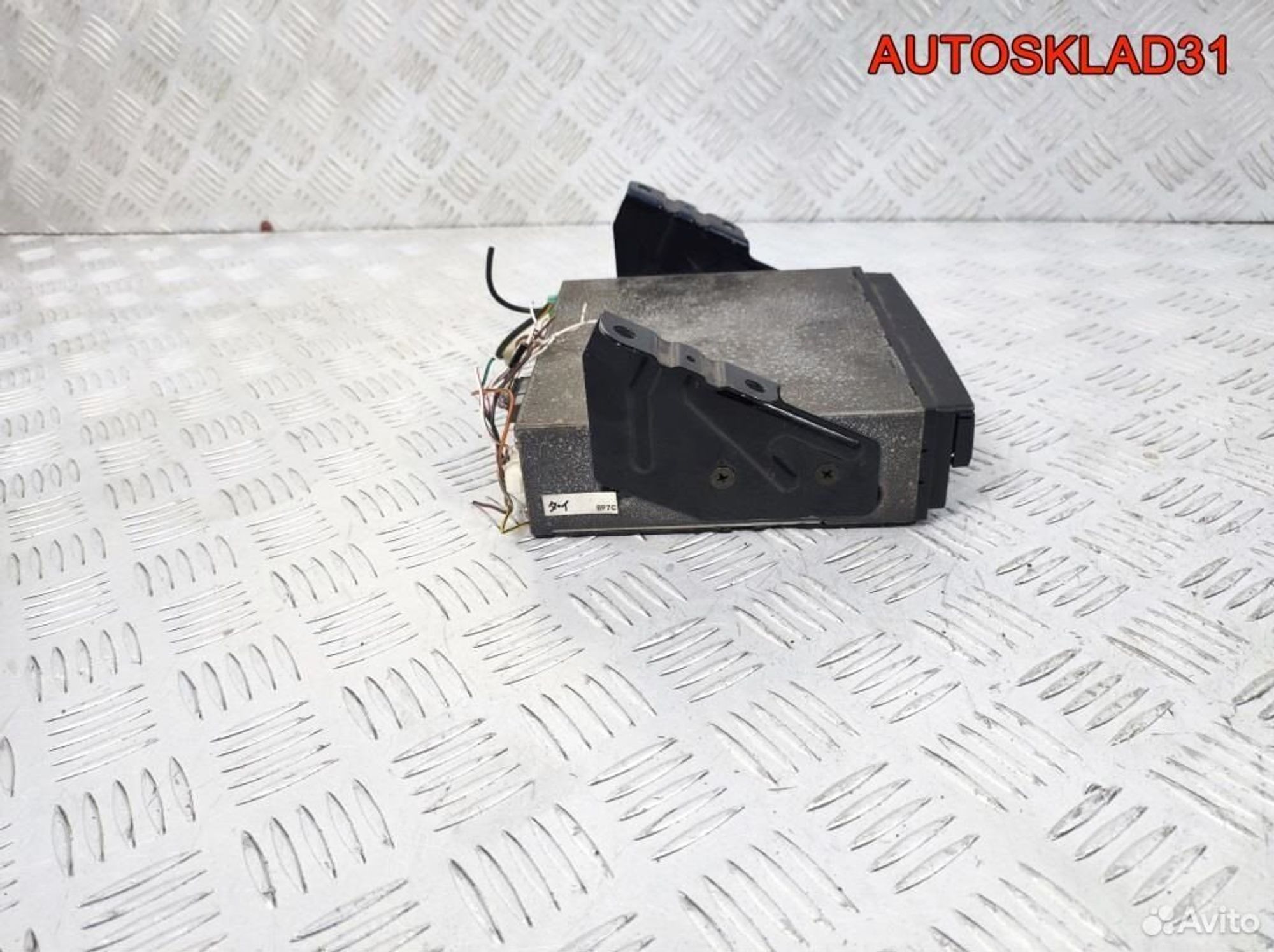 Проигрыватель CD/DVD Mazda 6 cnvm4270A, 1700 рублей, Дубовое