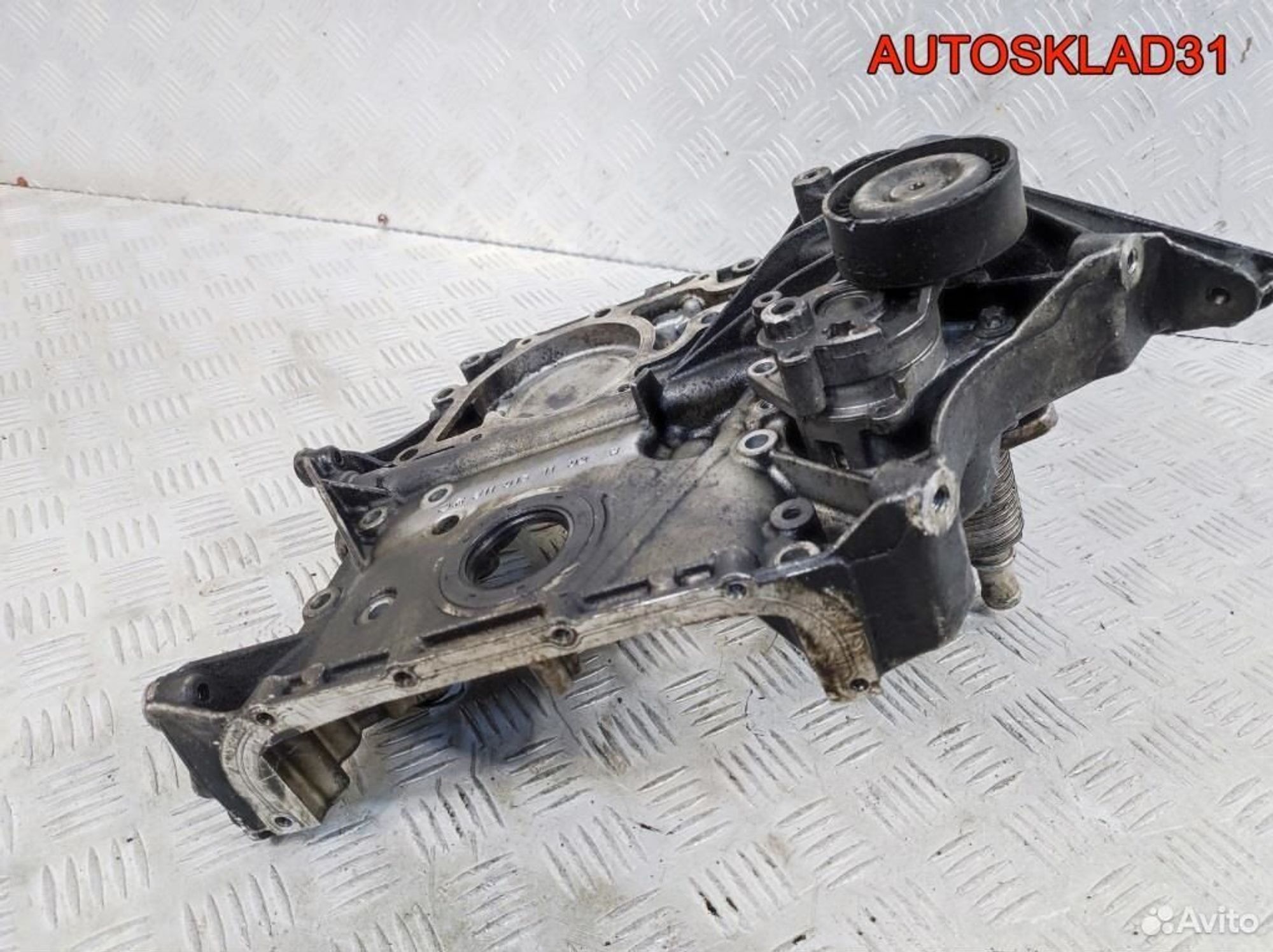 Крышка двигателя передняя Mercedes W203 6110151102, 1700 рублей, Дубовое