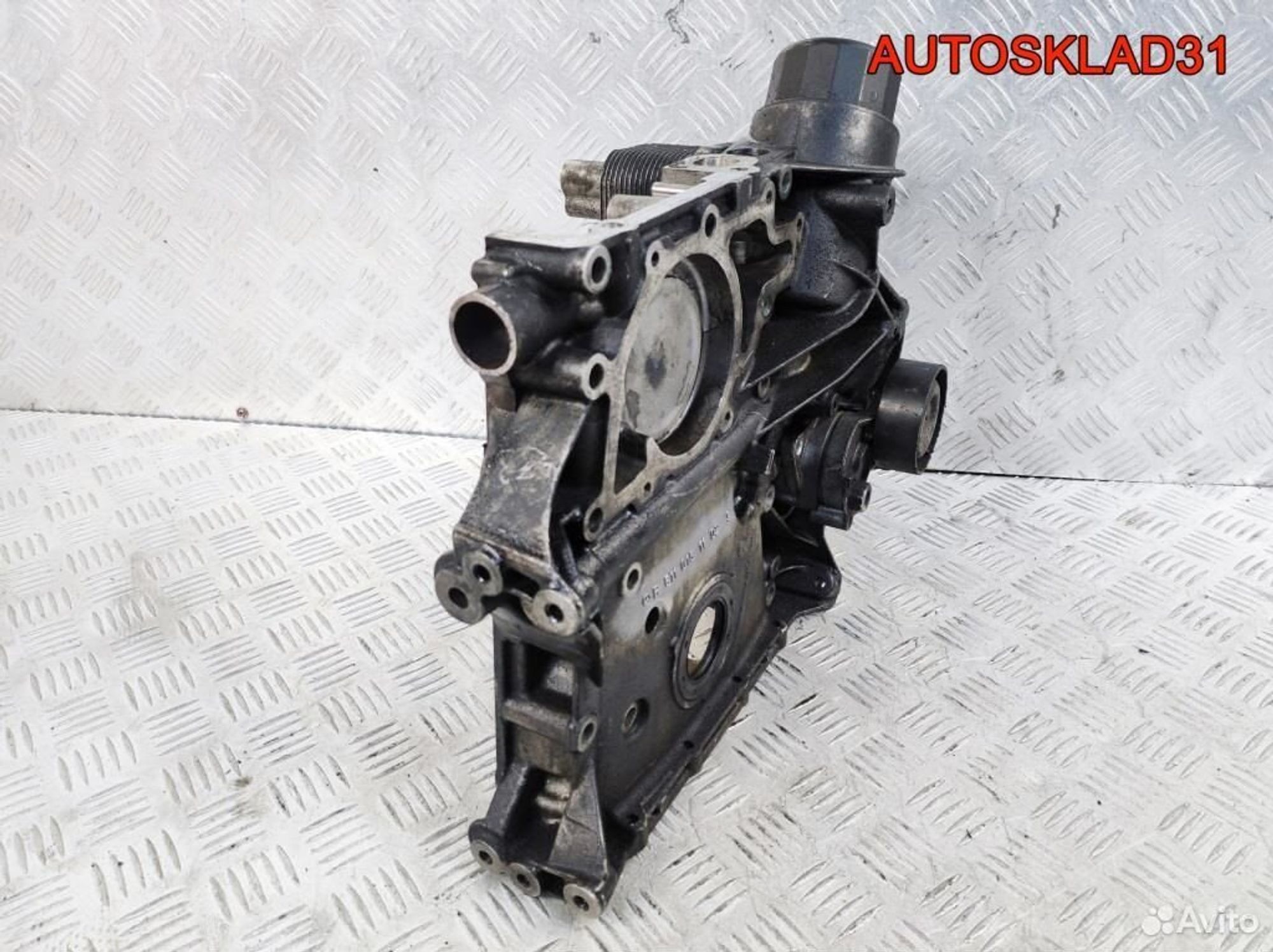 Крышка двигателя передняя Mercedes W203 6110151102, 1700 рублей, Дубовое