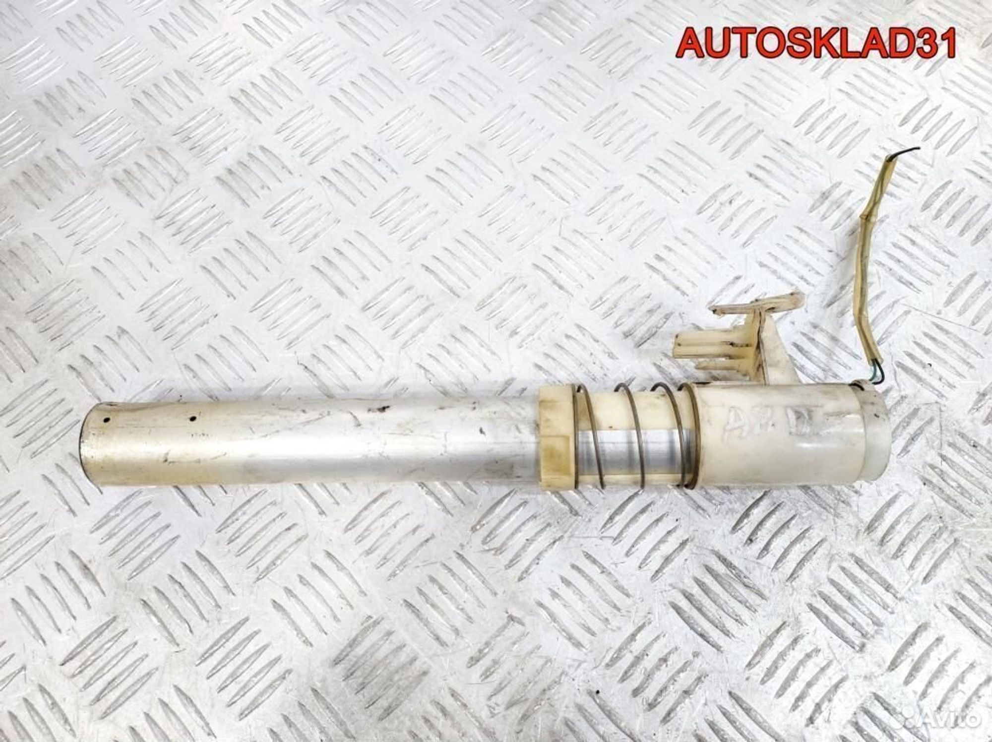 Датчик уровня топлива правый Audi A8 D3 3D0919673M, 1100 рублей, Дубовое