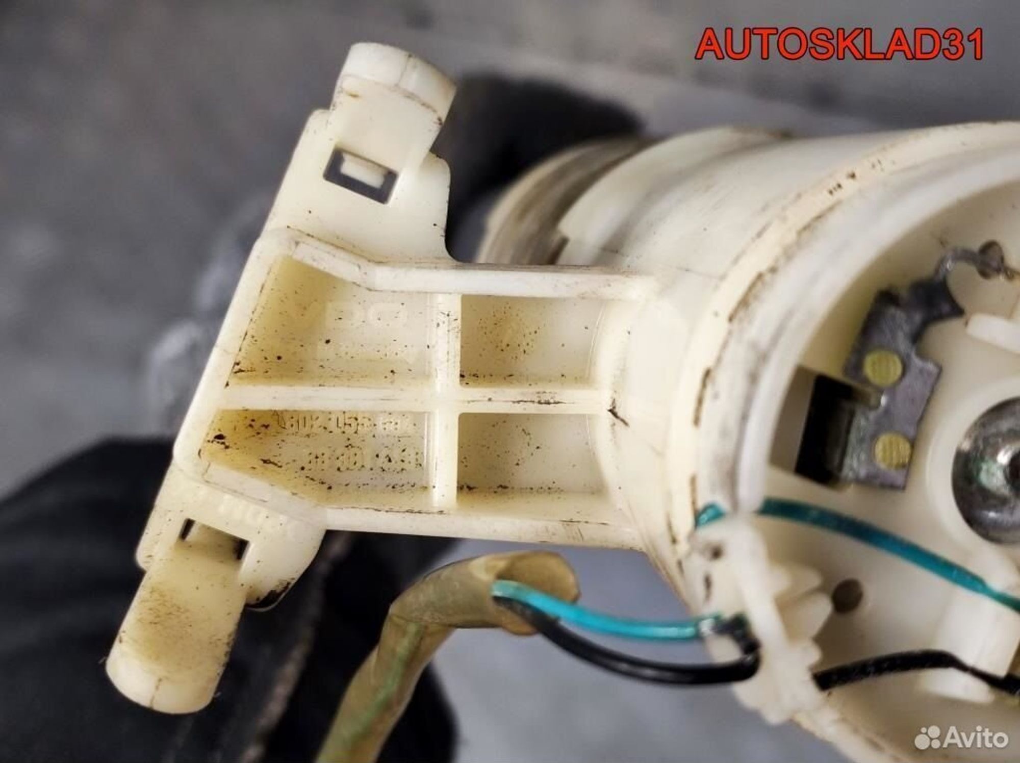 Датчик уровня топлива правый Audi A8 D3 3D0919673M, 1100 рублей, Дубовое