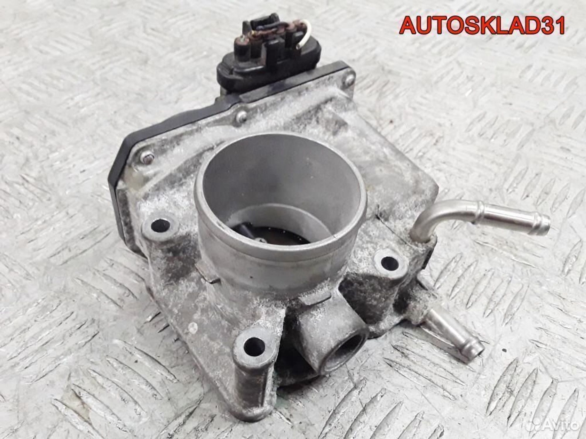 Заслонка дроссельная Toyota Avensis 2 220300D021, 3700 рублей, Дубовое