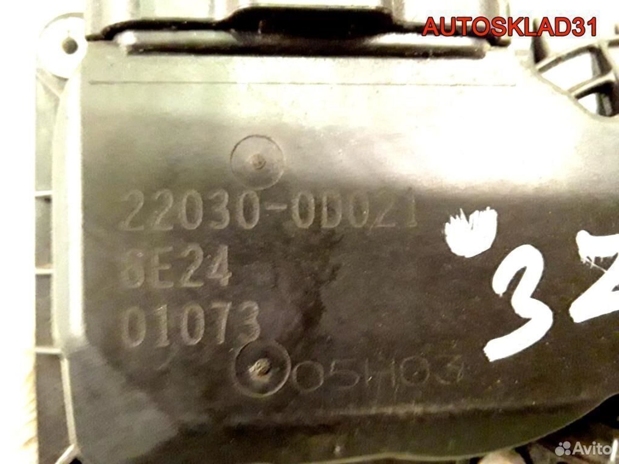 Заслонка дроссельная Toyota Avensis 2 220300D021, 3700 рублей, Дубовое