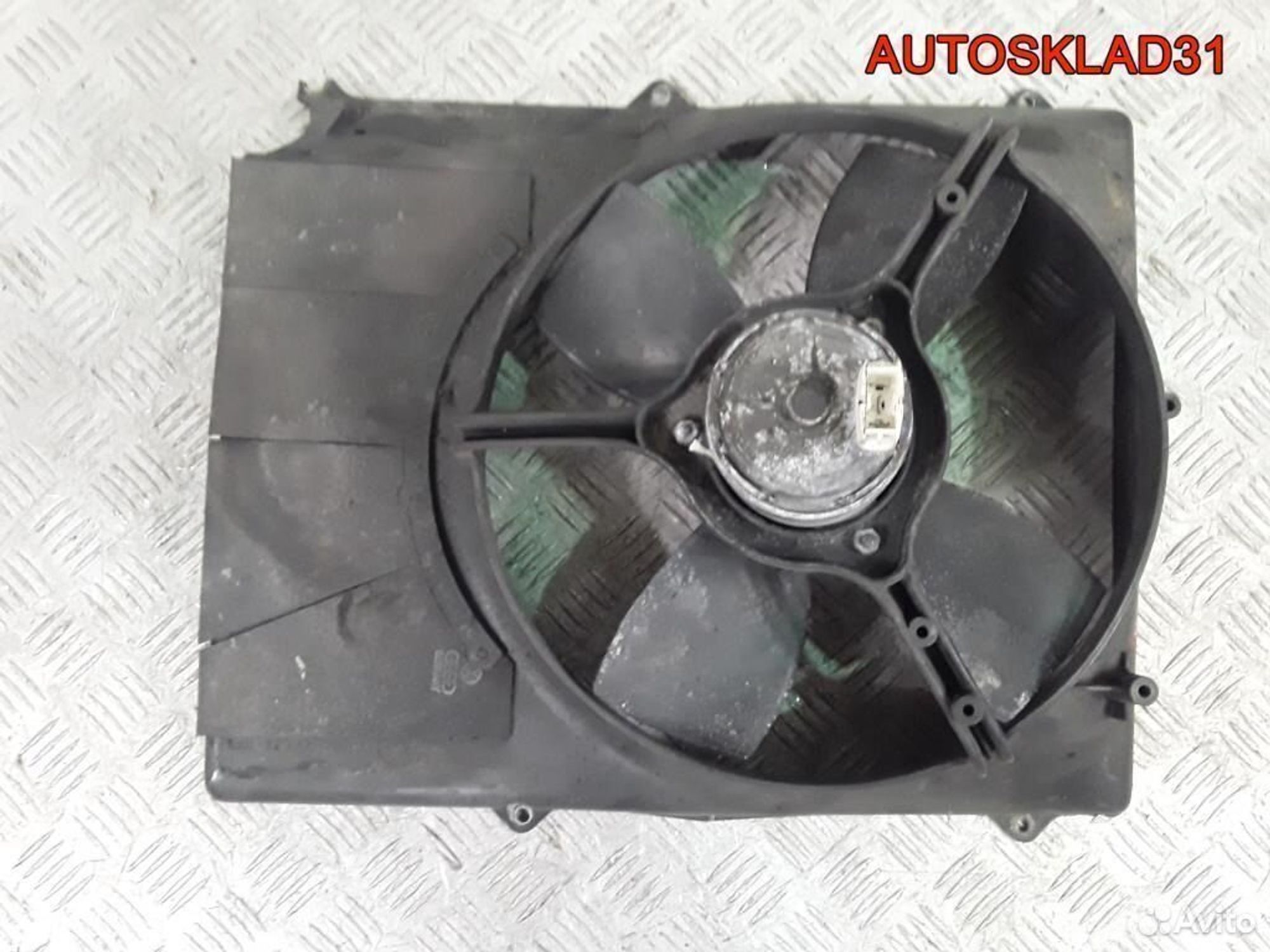 Диффузор с вентилятором Audi 80 B4 893121207A, 2900 рублей, Дубовое