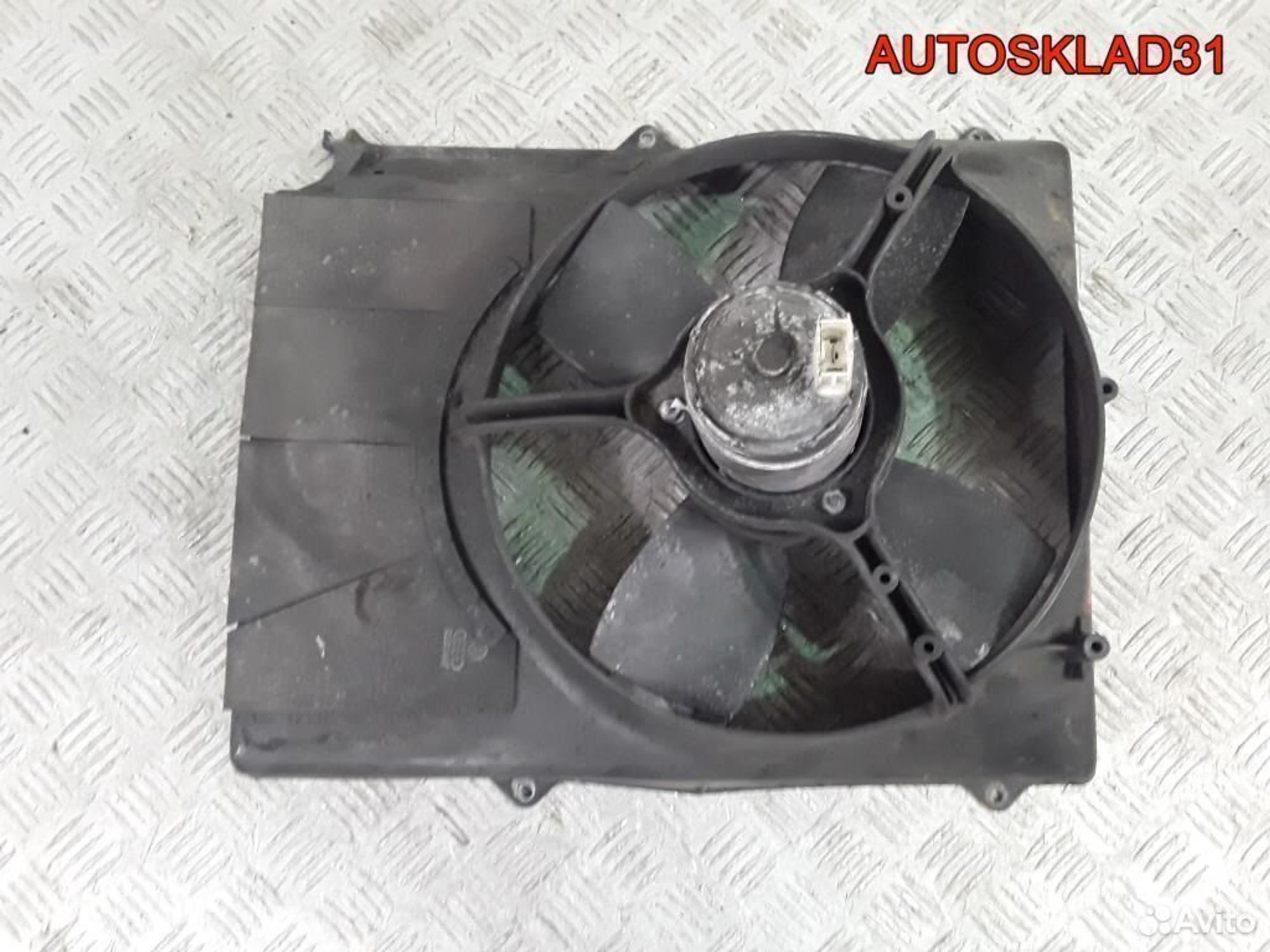 Диффузор с вентилятором Audi 80 B4 893121207A, 2900 рублей, Дубовое