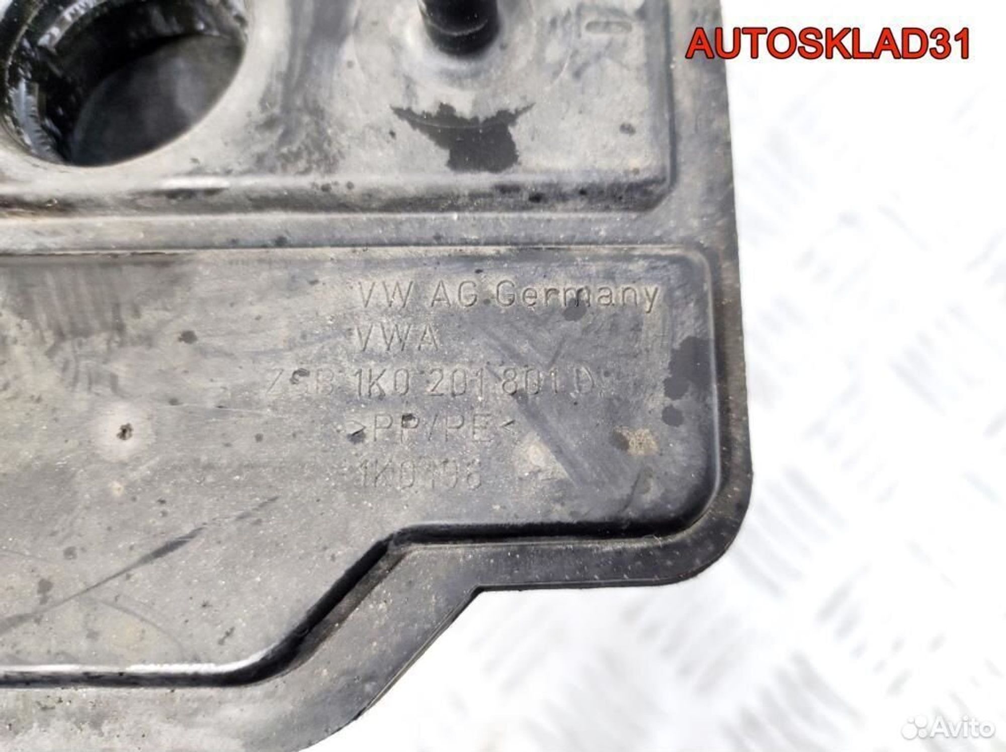 Абсорбер Volkswagen Golf 5 1K0201801D, 1100 рублей, Дубовое