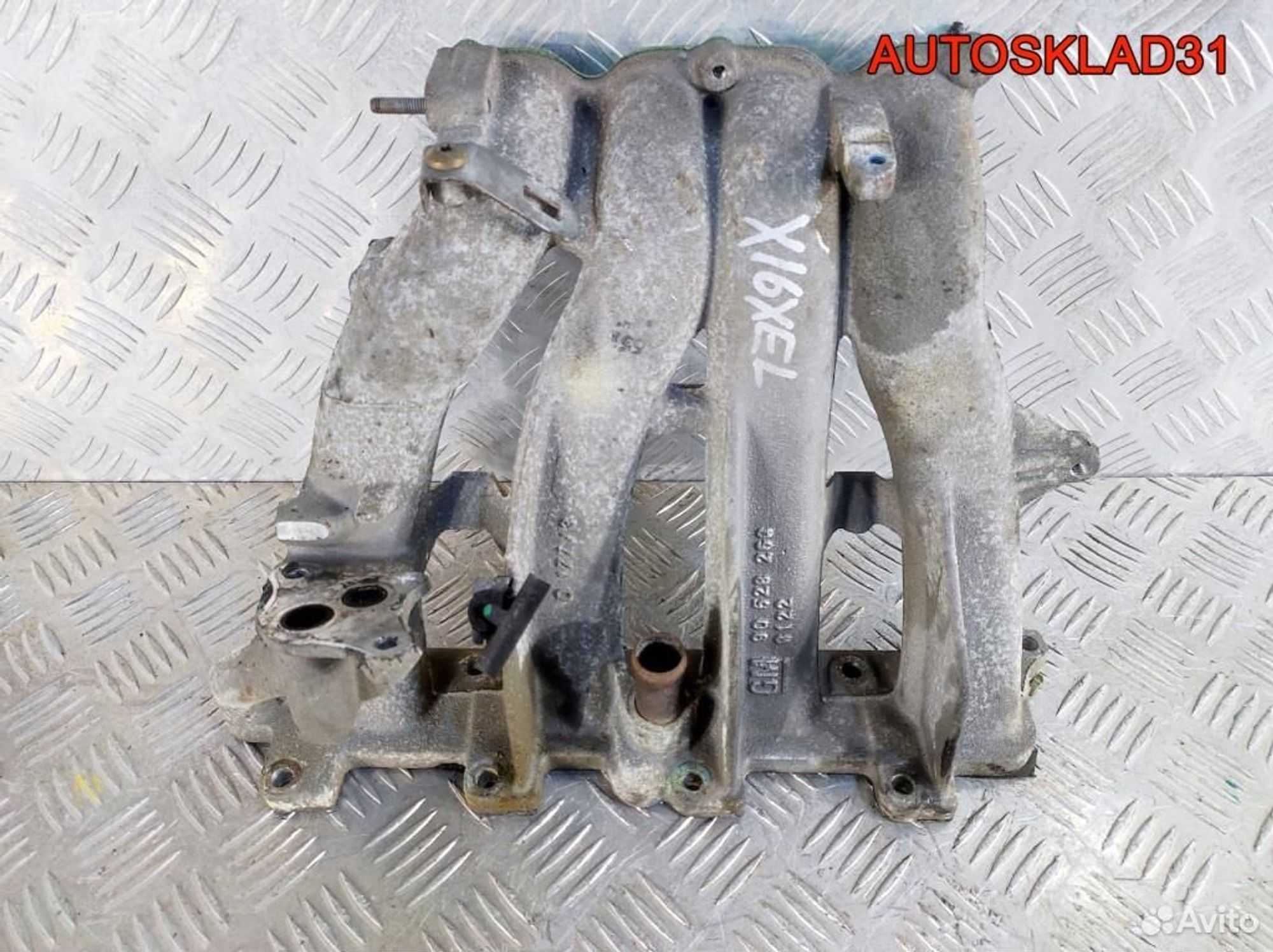 Коллектор впускной X16XEL Opel Vectra B 90528260, 1700 рублей, Дубовое