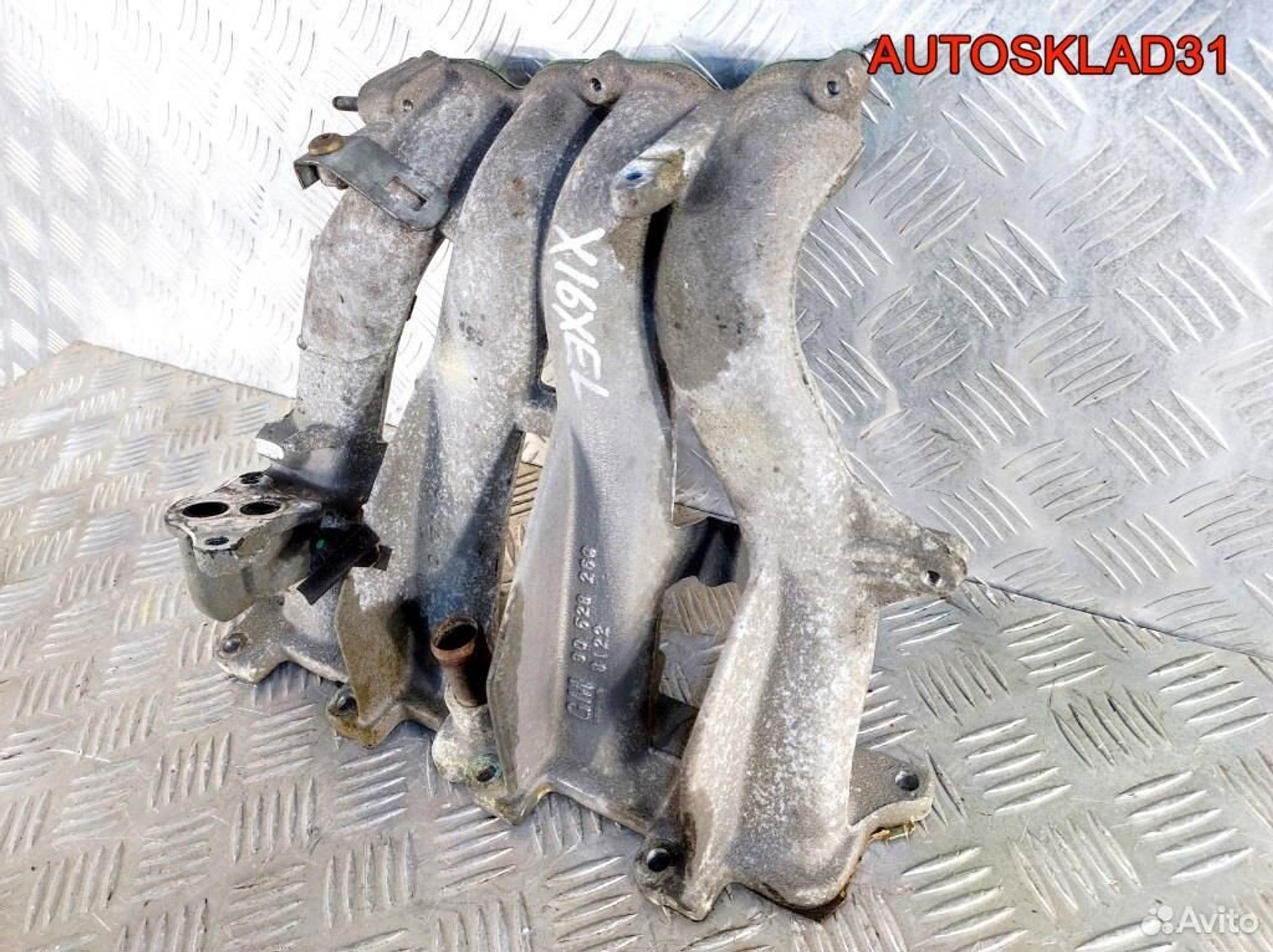 Коллектор впускной X16XEL Opel Vectra B 90528260, 1700 рублей, Дубовое