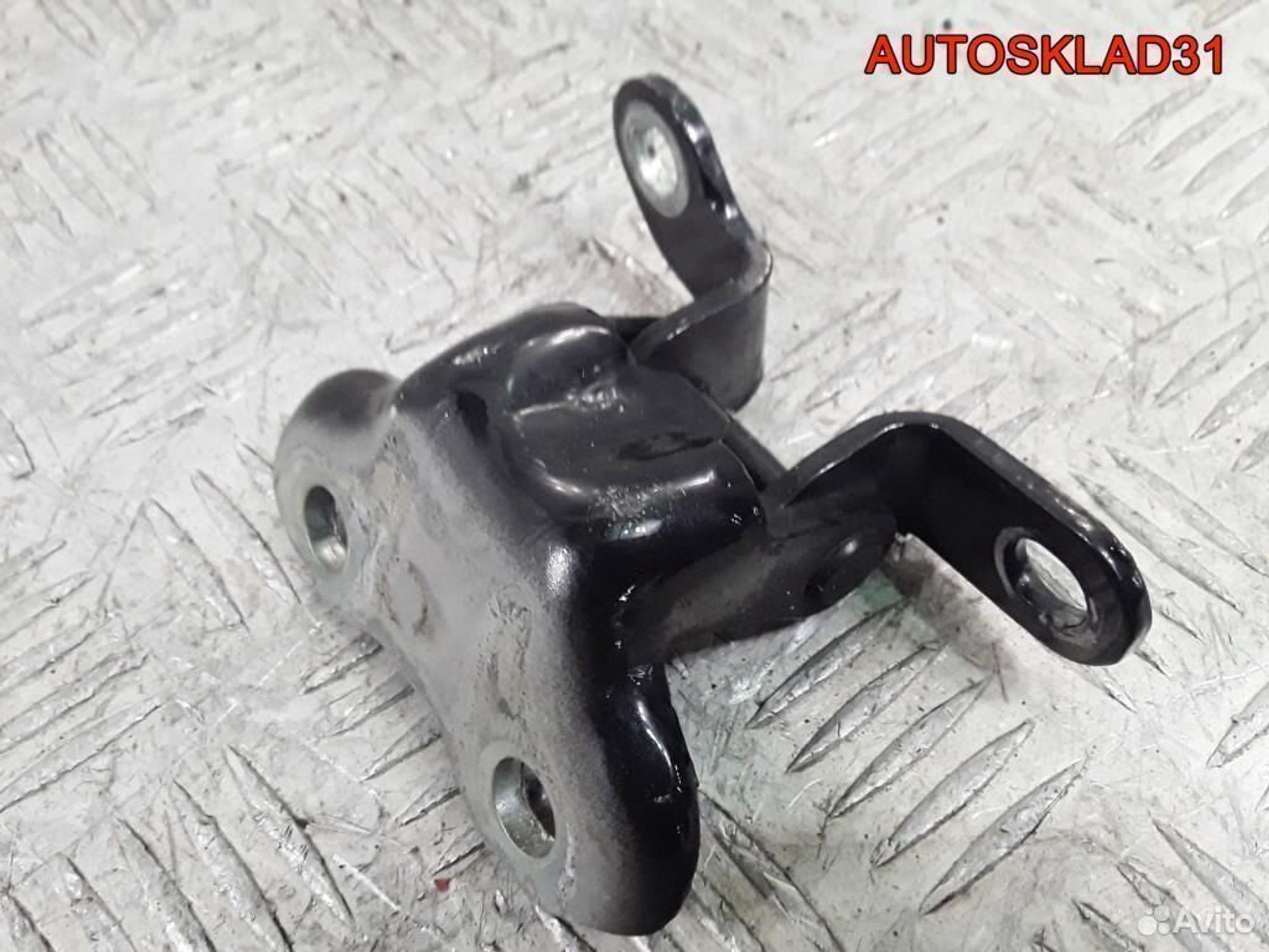 Петля двери передней правой Toyota Corolla Verso, 600 рублей, Дубовое