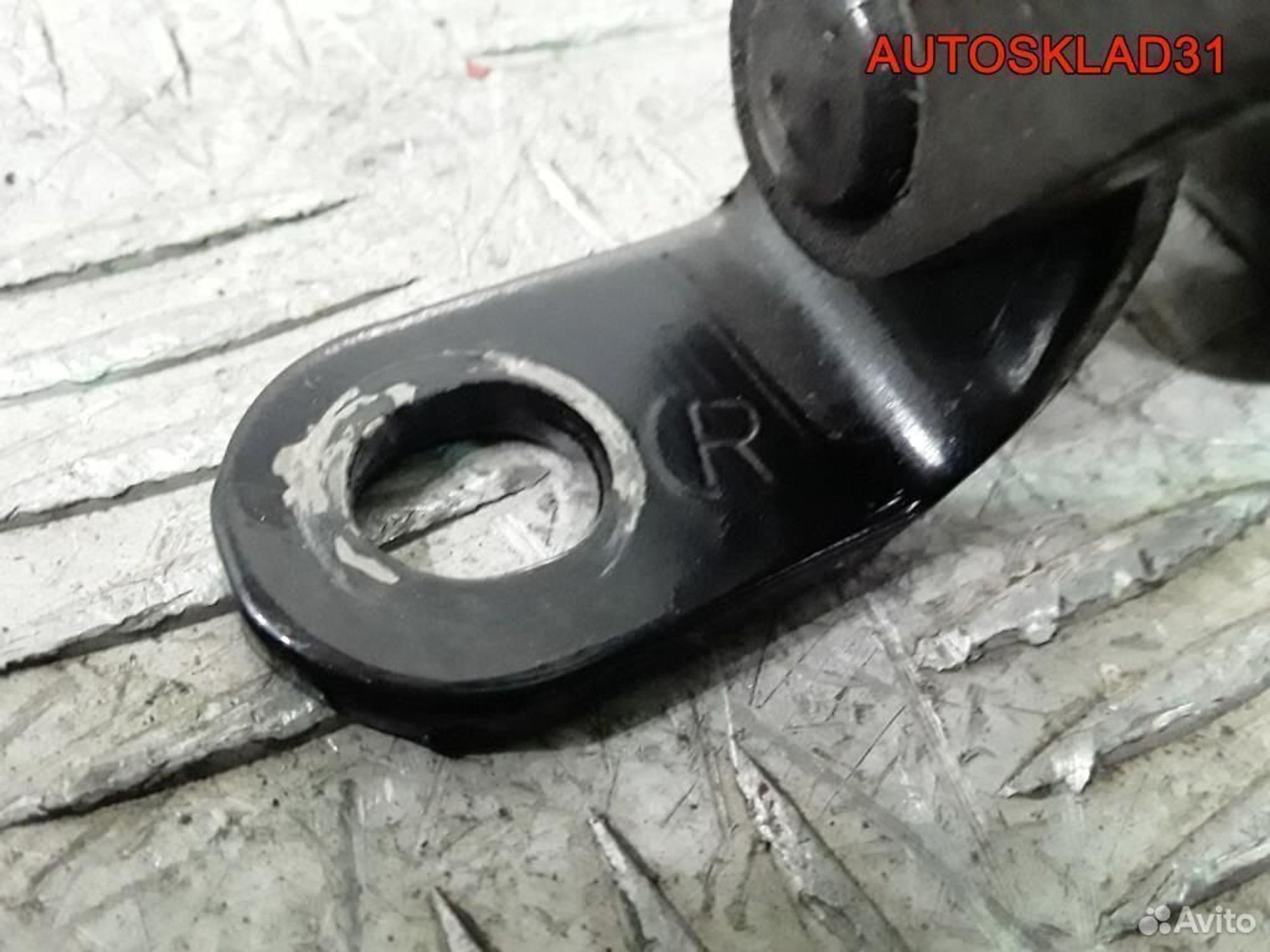 Петля двери передней правой Toyota Corolla Verso, 600 рублей, Дубовое