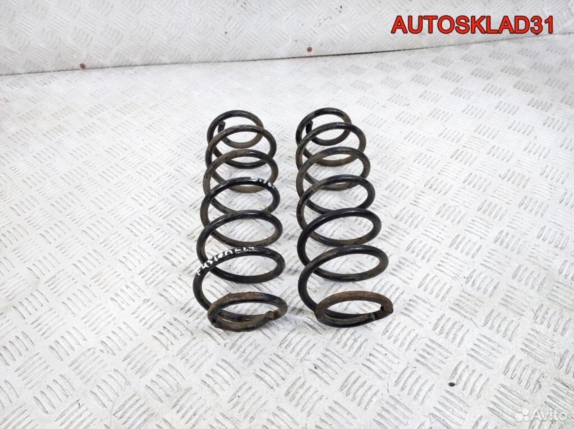 Пружина задняя Ford Fusion 1329627, 900 рублей, Дубовое