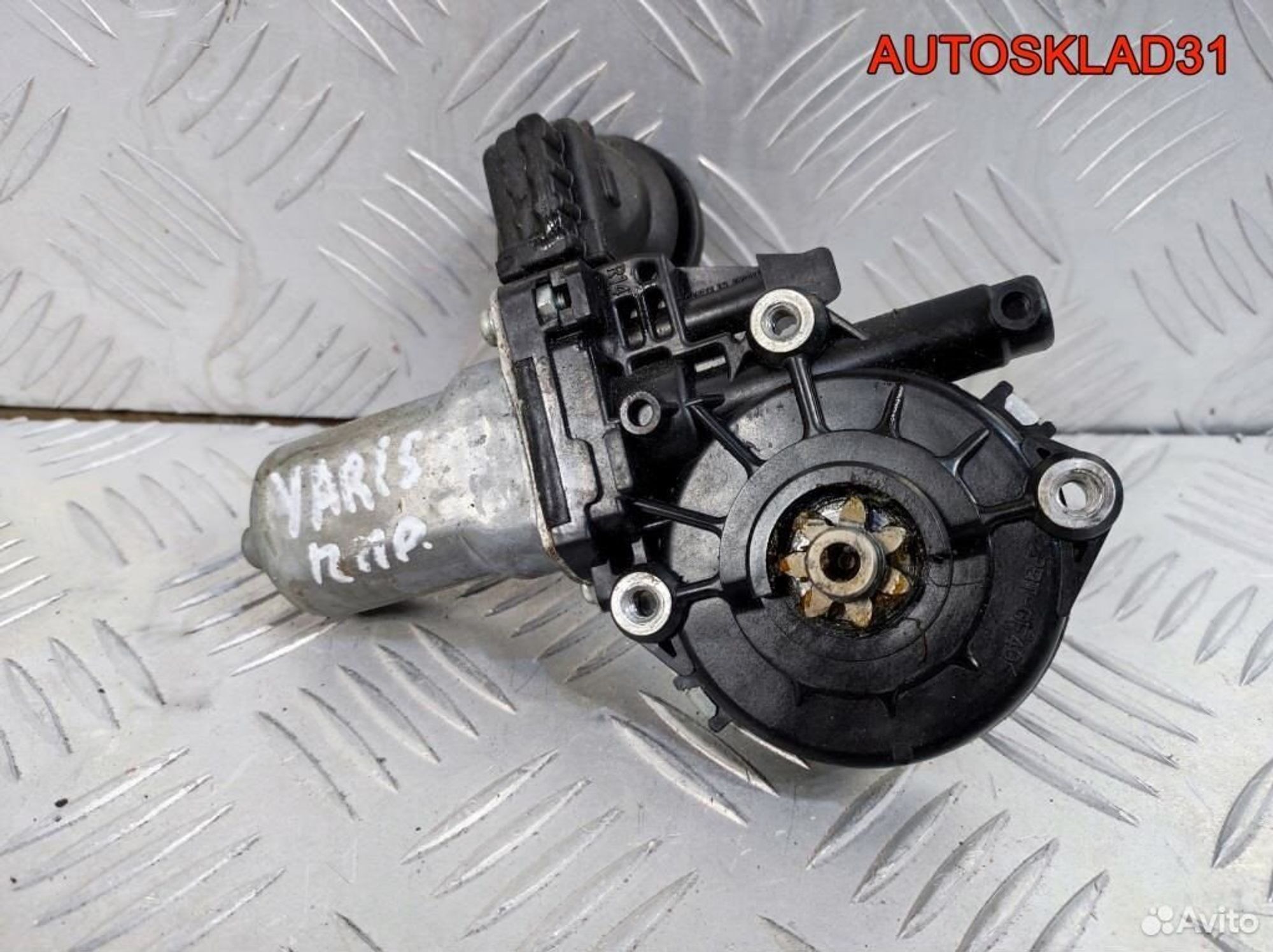 Моторчик стеклоподъемника Toyota Yaris 857100D100, 2100 рублей, Дубовое