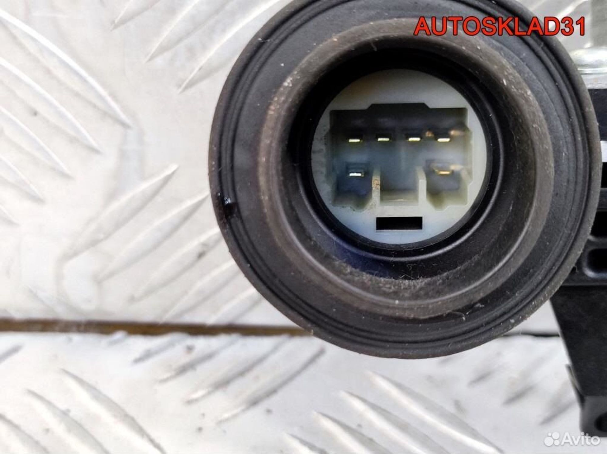 Моторчик стеклоподъемника Toyota Yaris 857100D100, 2100 рублей, Дубовое