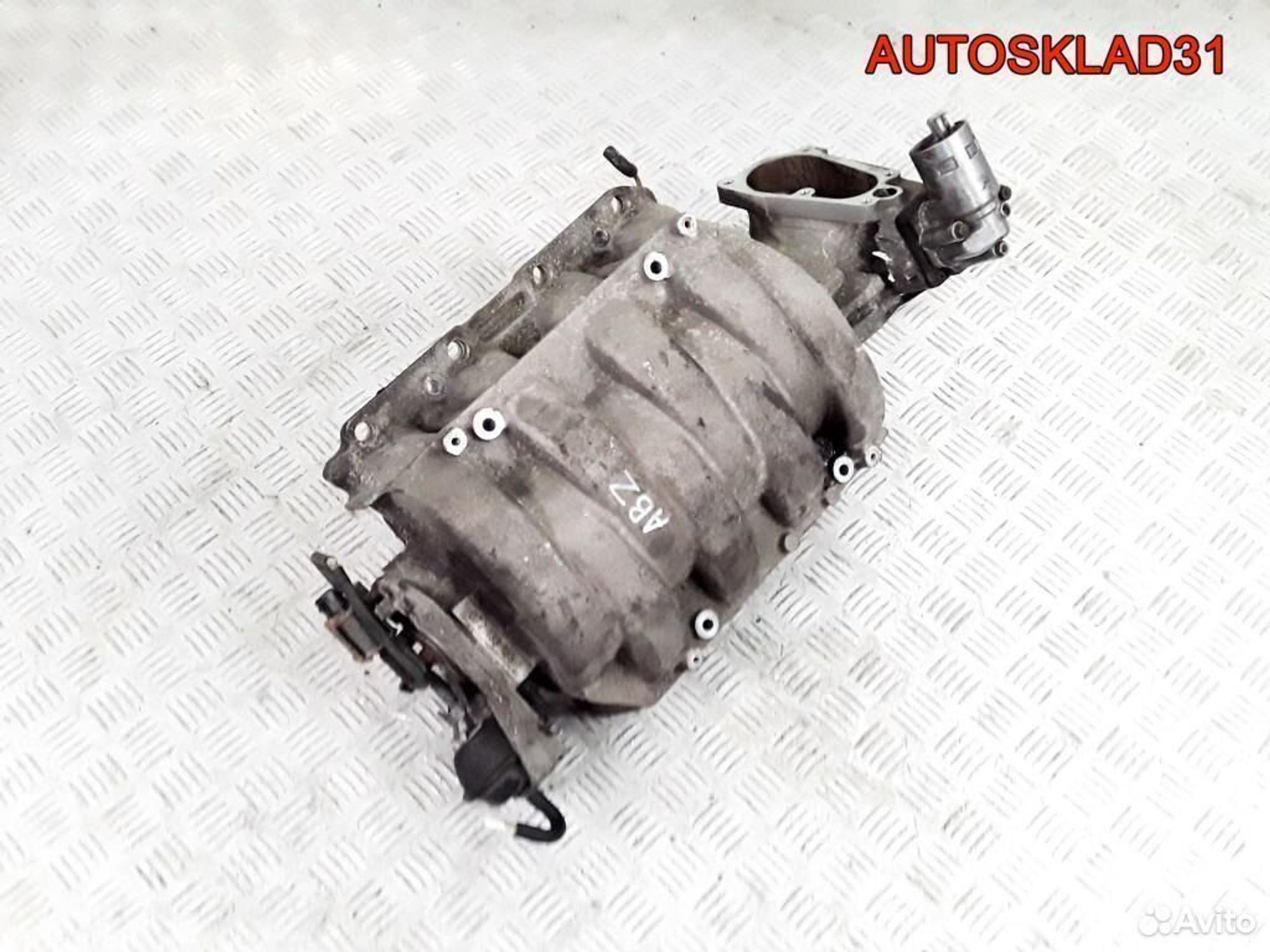 Коллектор впускной Audi A8 D2 4,2 ABZ 077133185, 4600 рублей, Дубовое