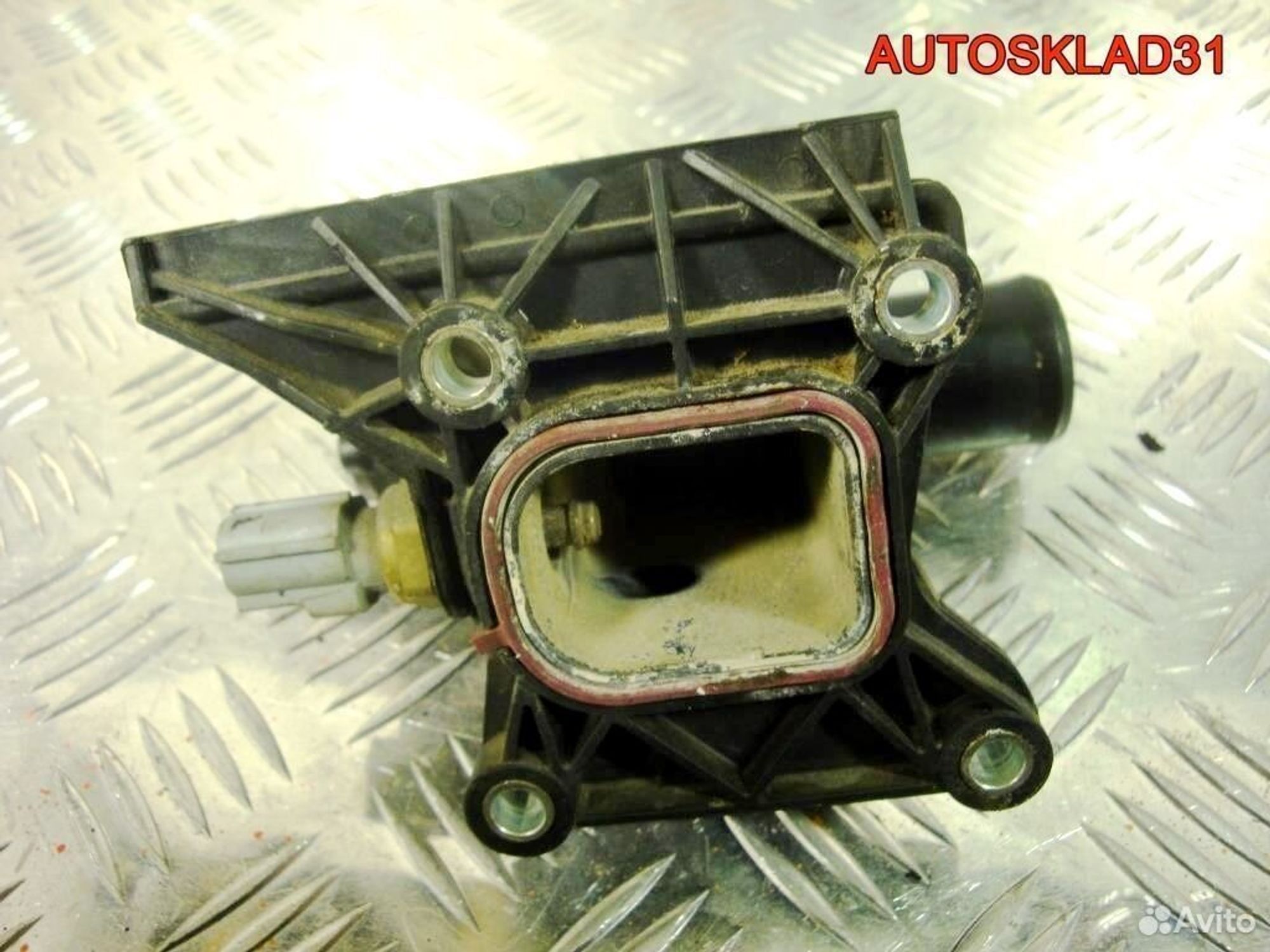 Корпус термостата Ford Focus 2 1.8i 6g9g8k556aa, 1100 рублей, Дубовое