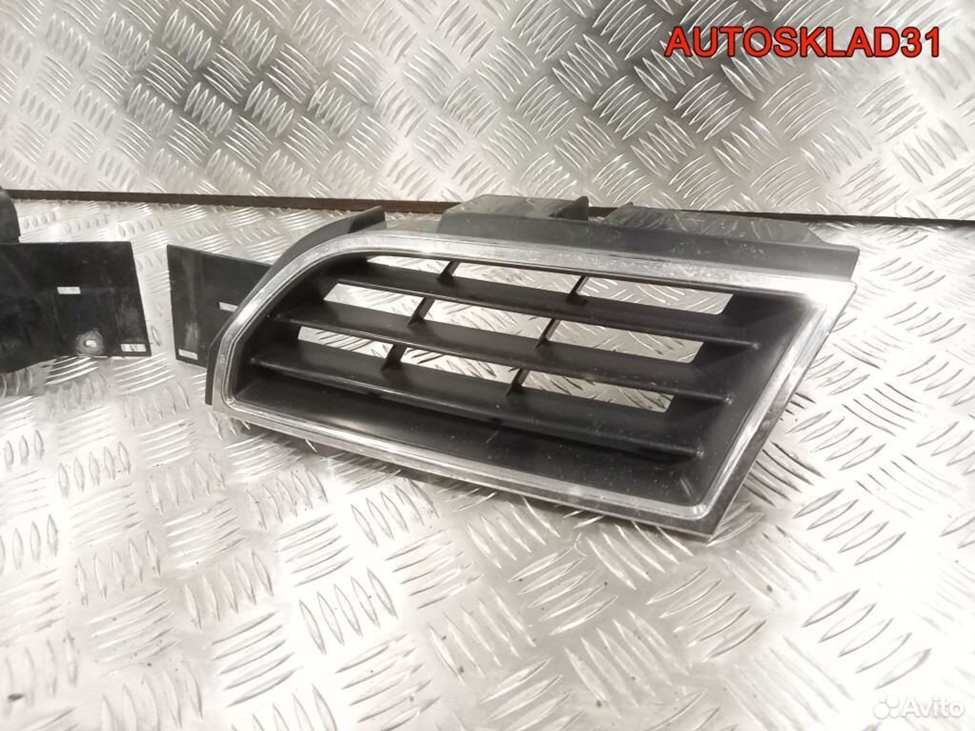 Решетка радиатора Mitsubishi Carisma MR914635 хром, 10200 рублей, Дубовое