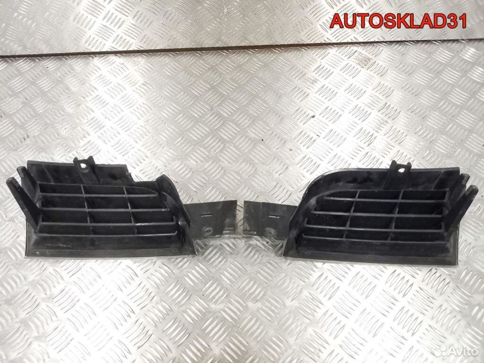 Решетка радиатора Mitsubishi Carisma MR914635 хром, 10200 рублей, Дубовое