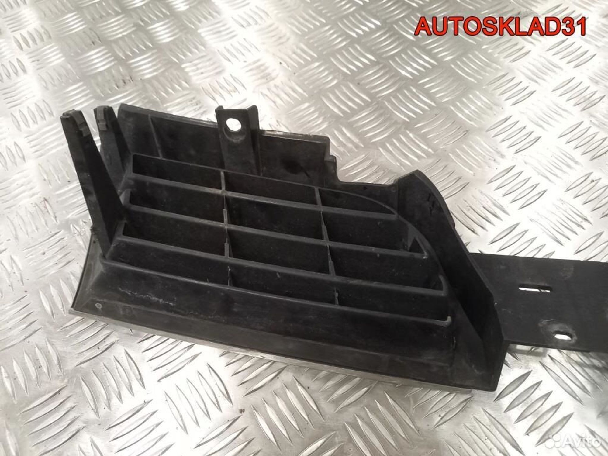 Решетка радиатора Mitsubishi Carisma MR914635 хром, 10200 рублей, Дубовое