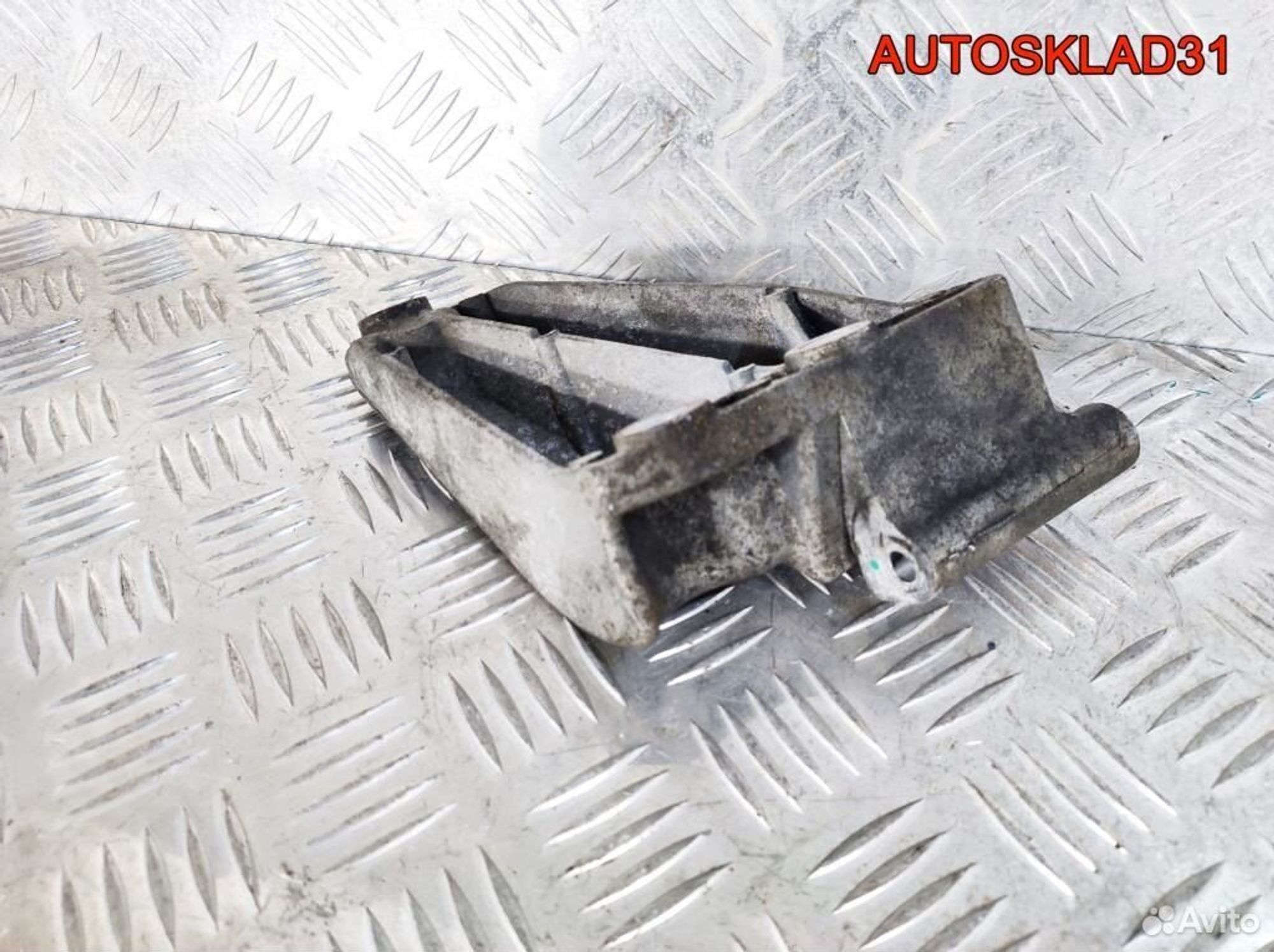 Кронштейн генератора Сhеvrоlеt Аvео Т200 96352142, 600 рублей, Дубовое