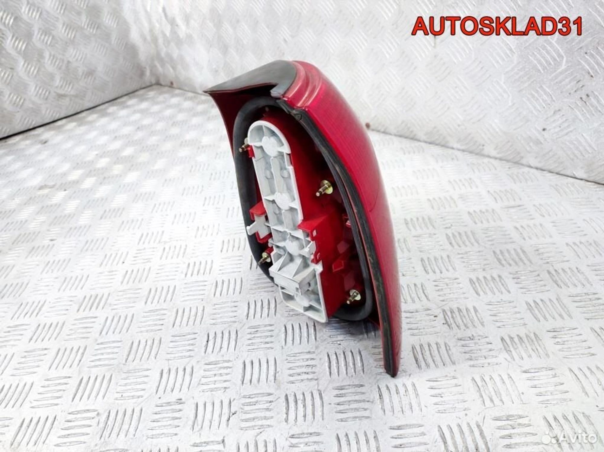 Фонарь задний левый Audi A4 B5 8D9945095A Combi, 2600 рублей, Дубовое