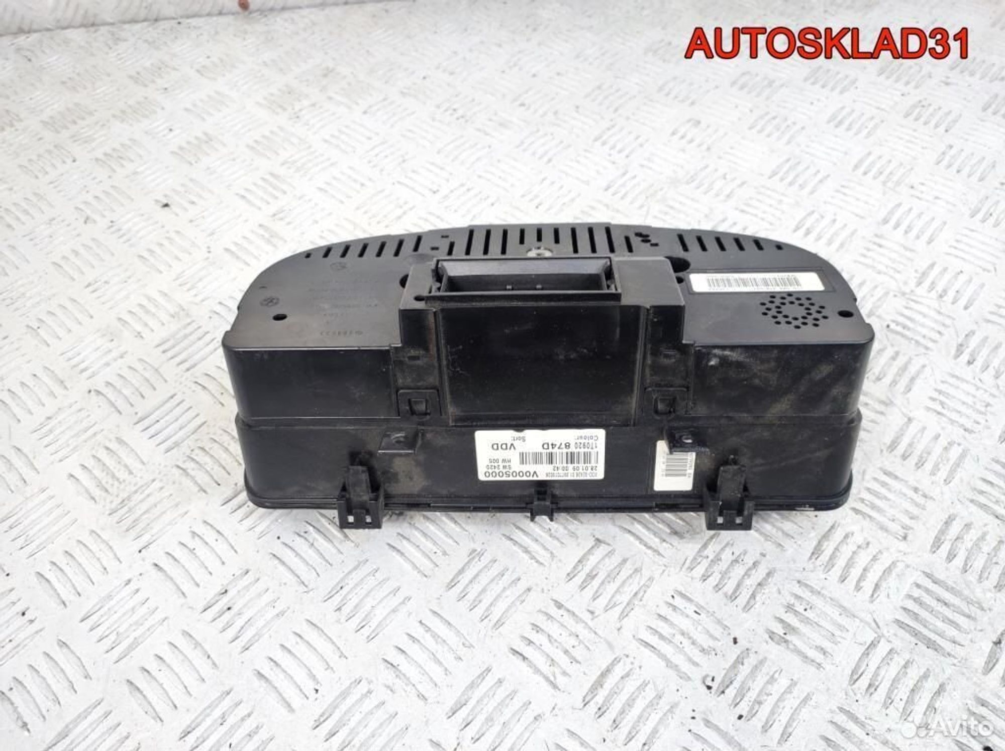 Панель приборов VW Touran 1T0920874D Дизель, 4600 рублей, Дубовое