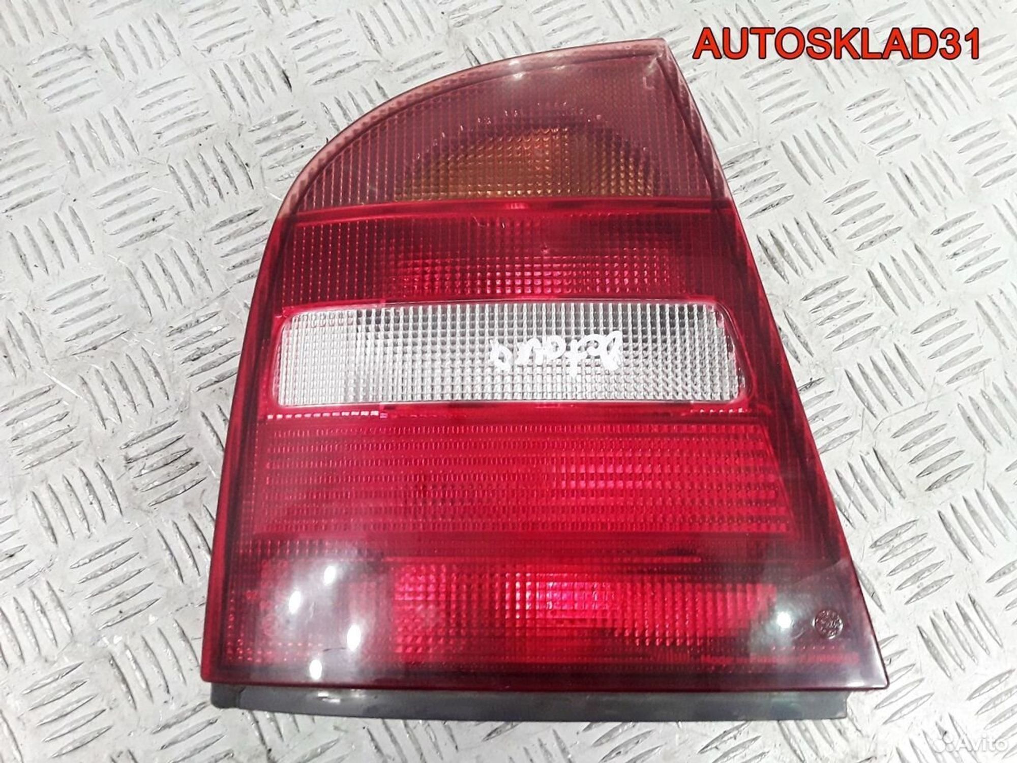 Фонарь задний левый Skoda Octavia A4 1U6945111, 2900 рублей, Дубовое